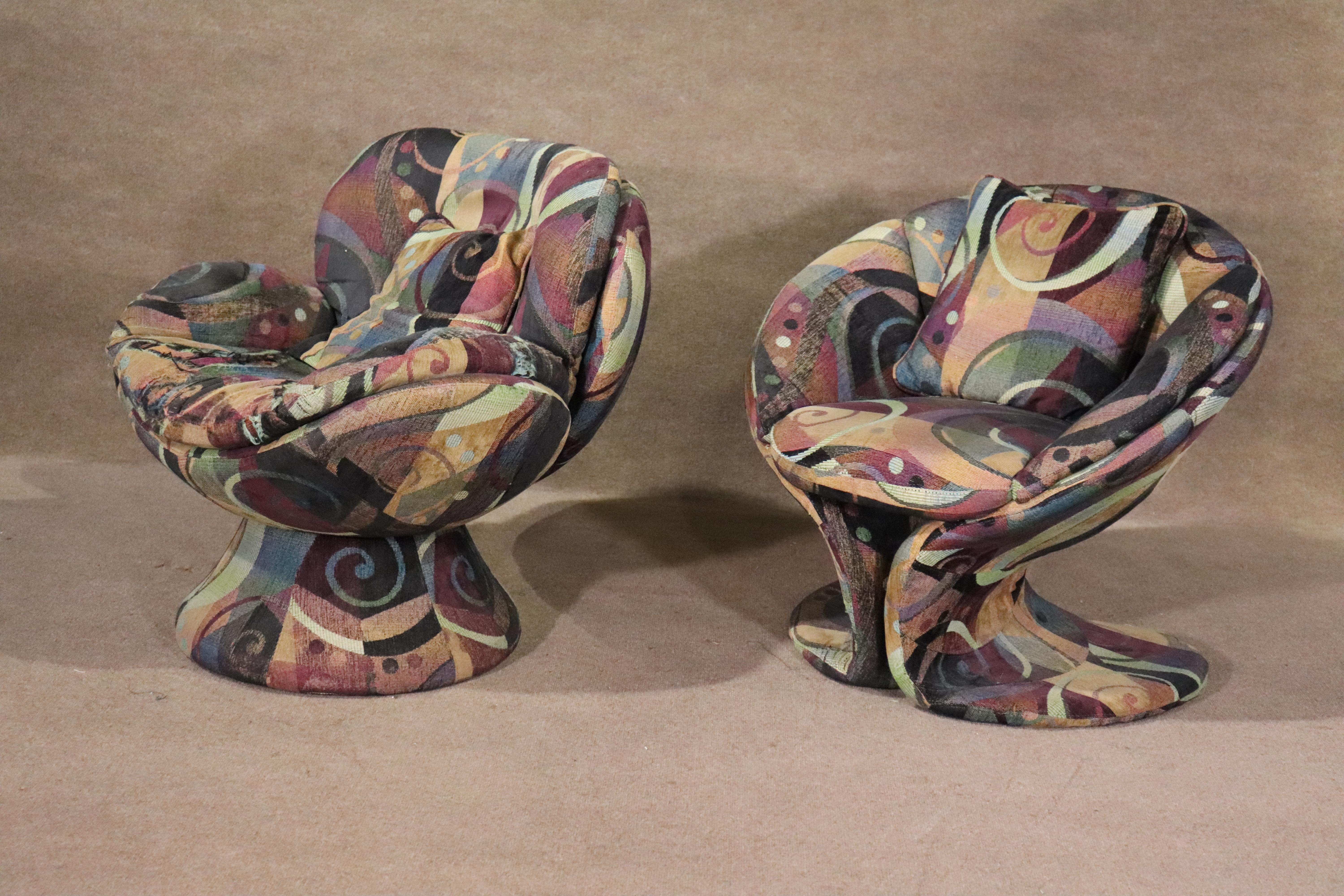 Mid-century modern lounge chairs with wild sculpting shape. Funky 1960s style form for home or office.
Please confirm location NY or NJ