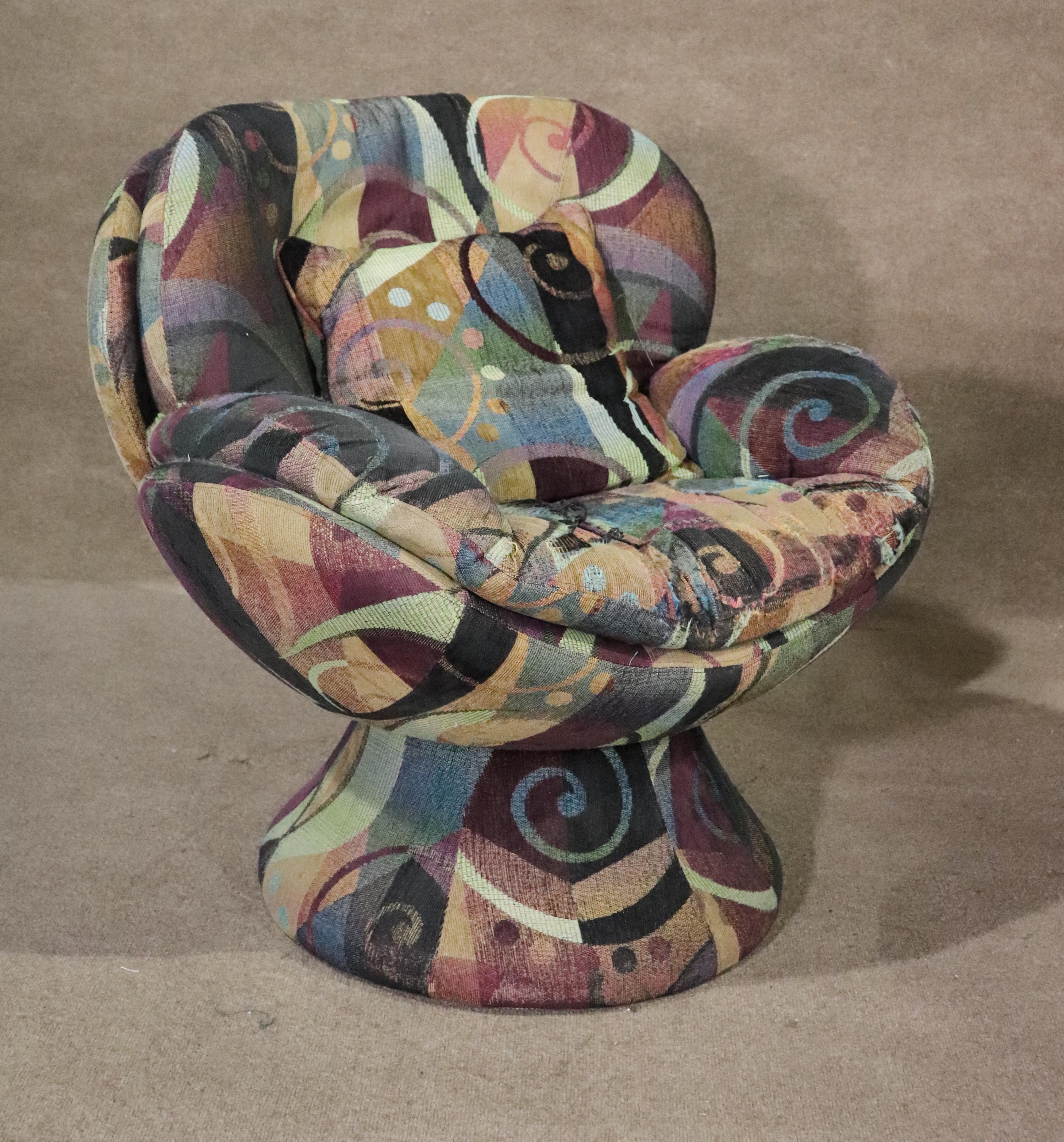 Chaises sculptées du milieu du siècle en vente 2