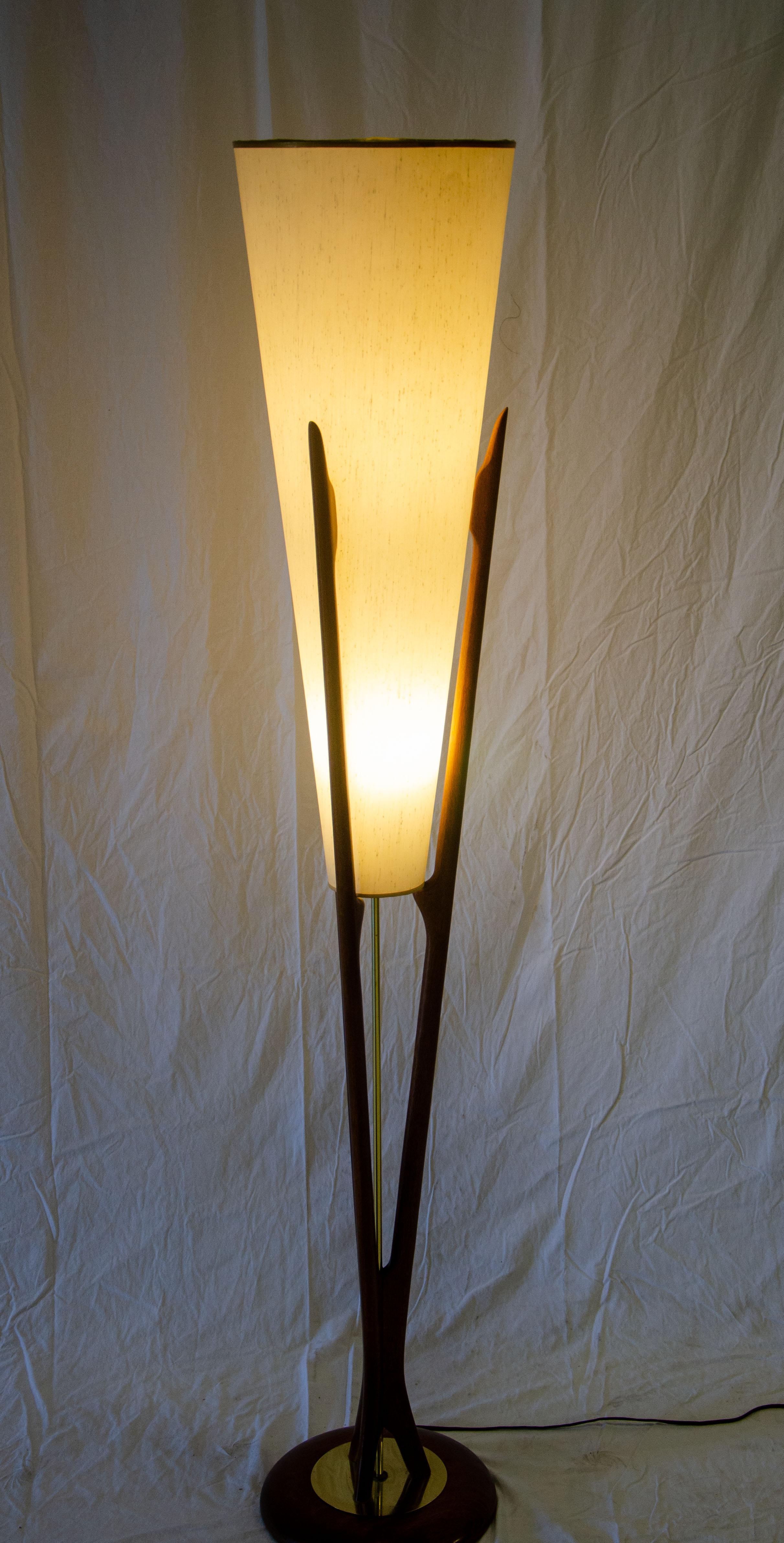 Sculpted Mid Century Modeline Floor Lamp 4