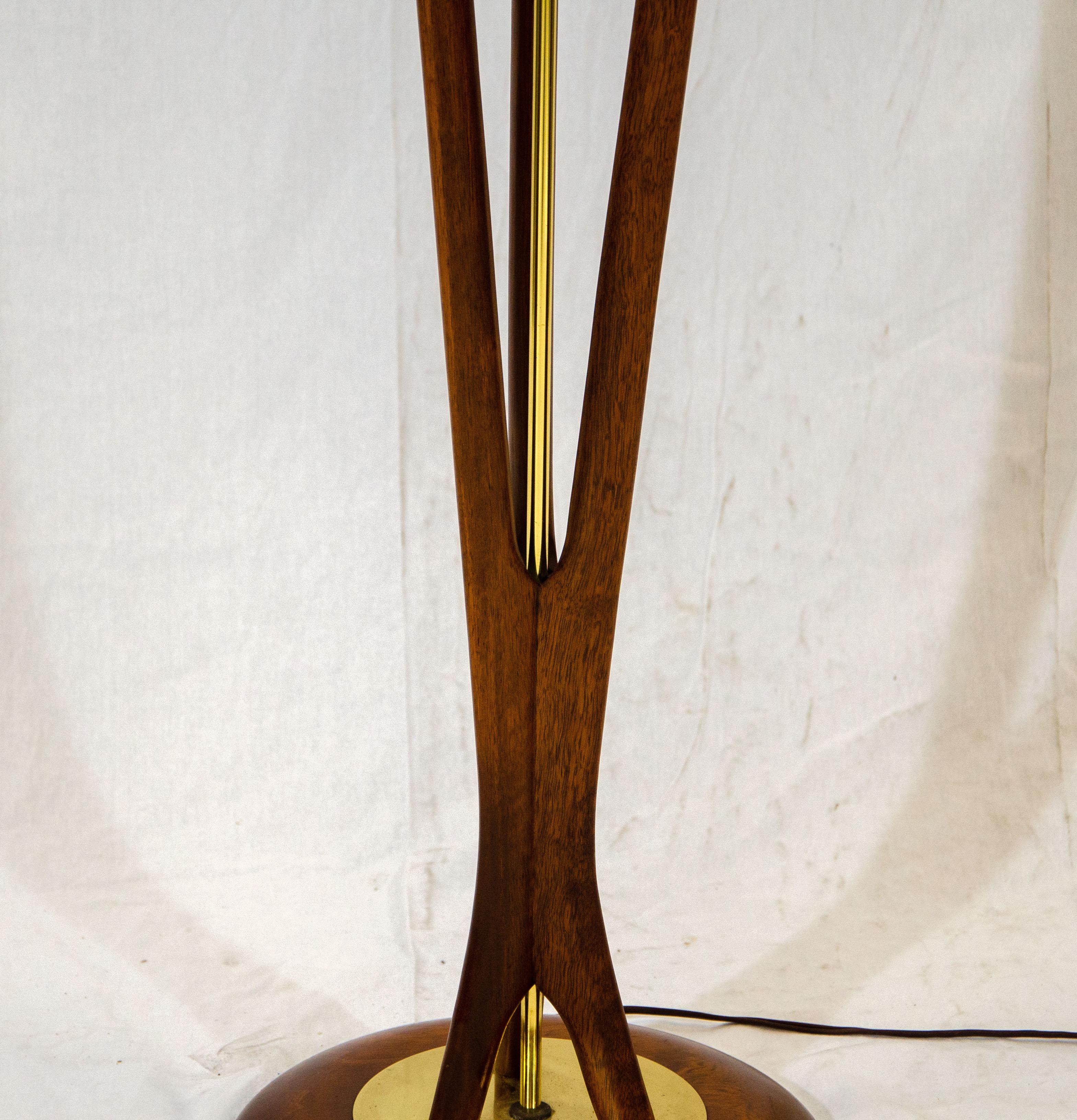 Sculpted Mid Century Modeline Floor Lamp In Good Condition In Crockett, CA