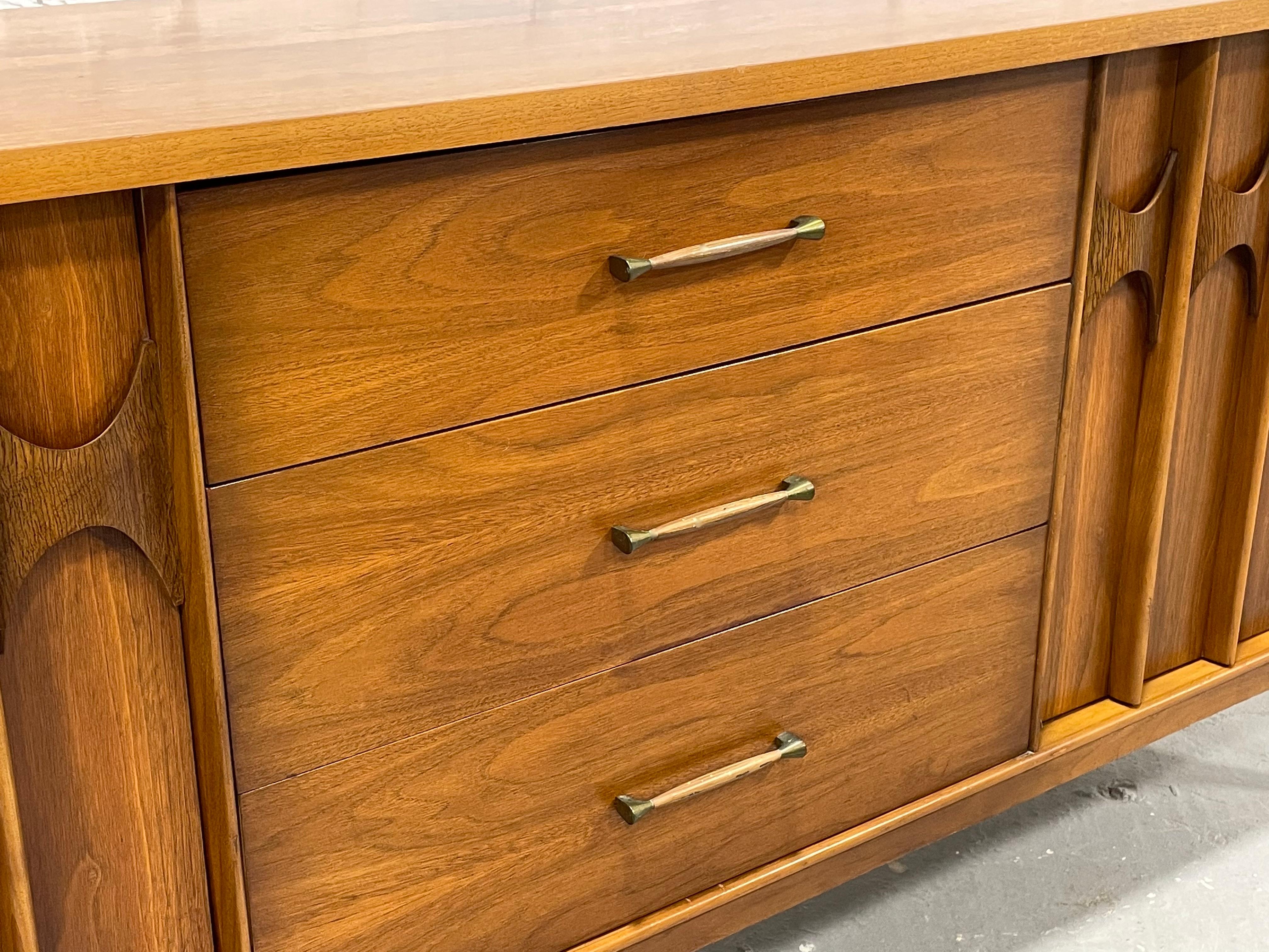 SCULPTED Mid Century MODERN CREDENZA / Long Dresser by Kent Coffey Perspecta, c. 6