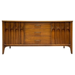 SCULPTED Mid Century MODERN CREDENZA / Long Dresser by Kent Coffey Perspecta, c.