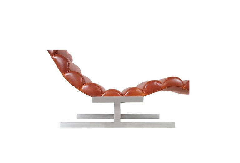 Sculpted Milo Baughman Style Leather Chaise Longue In Good Condition For Sale In Dallas, TX