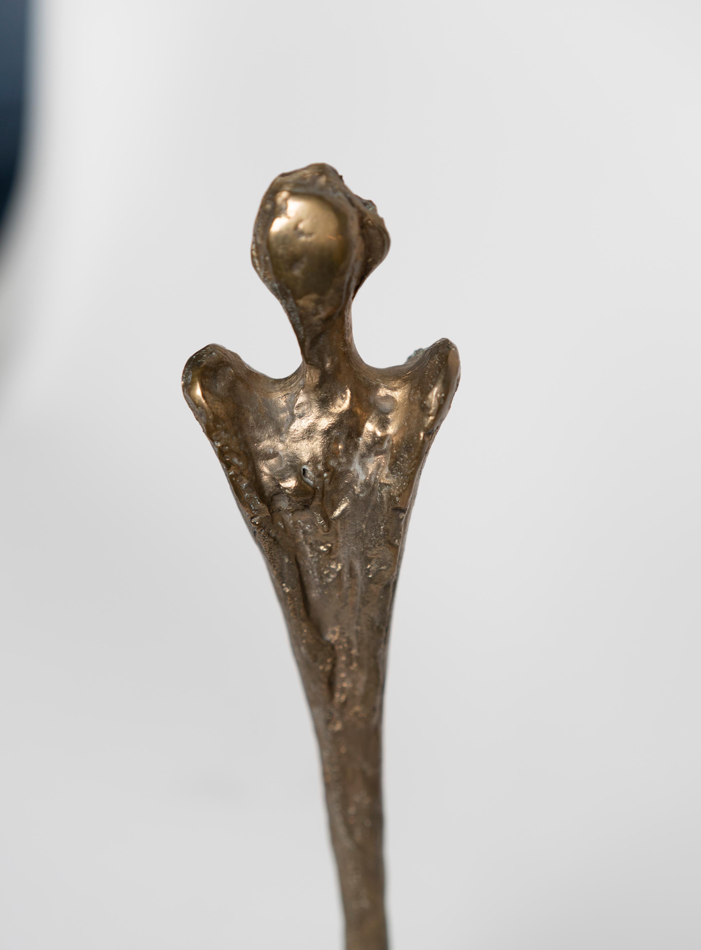 Skulptur einer Figur aus patinierter Bronze von Antonio Grediagia Kieff (Kanadisch) im Angebot