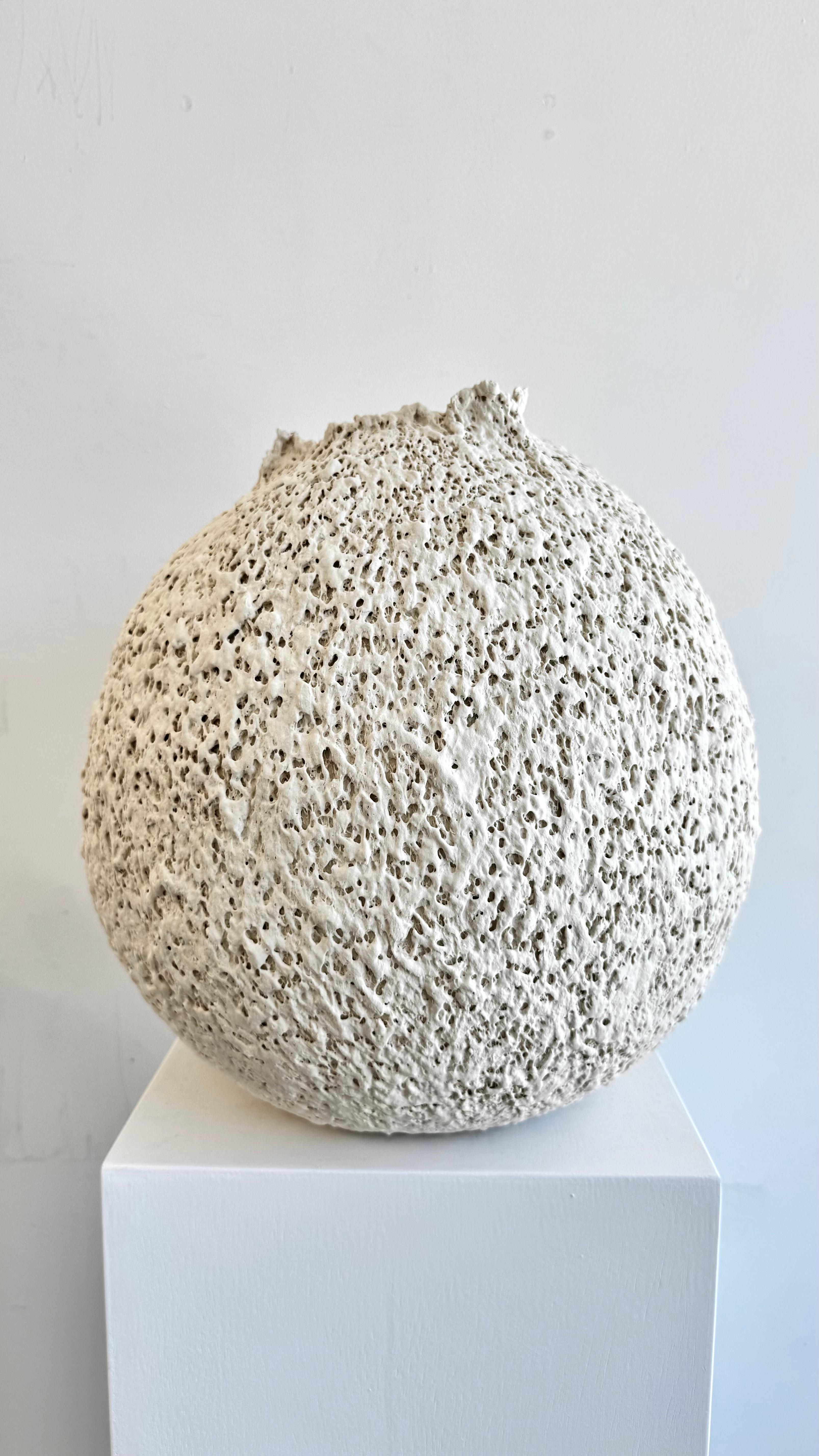Porcelaine sculptée Vaisseau. 