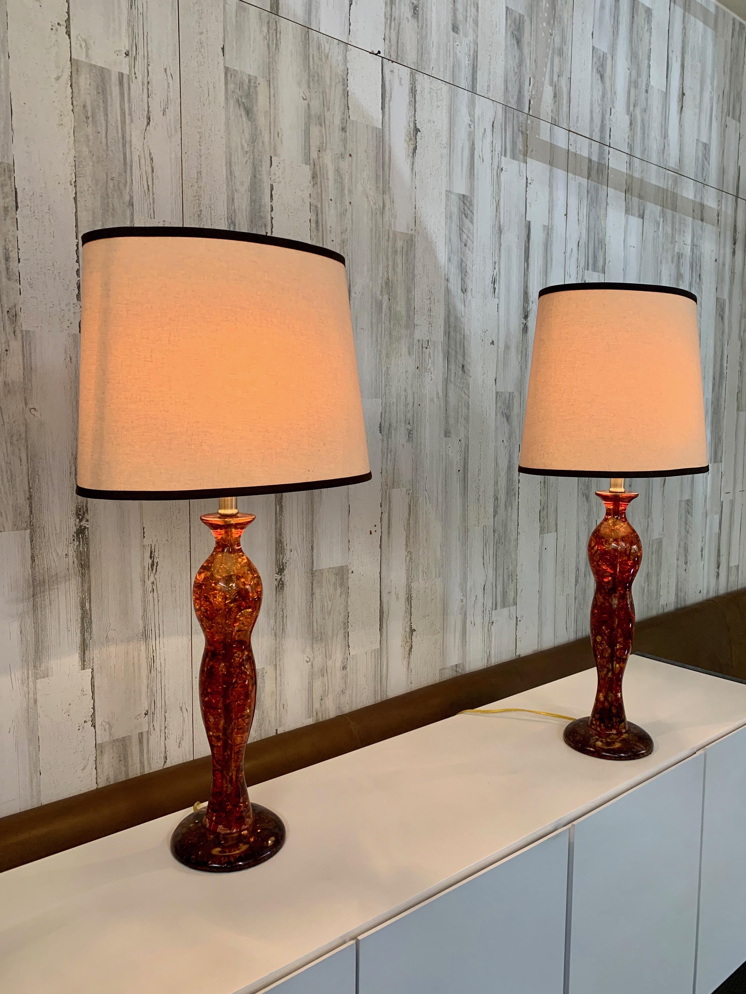 Lampes de table résine sculptée en vente 4