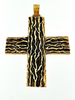 Sculpted Silver Gold-Plated Black Oxidation Finish Cross