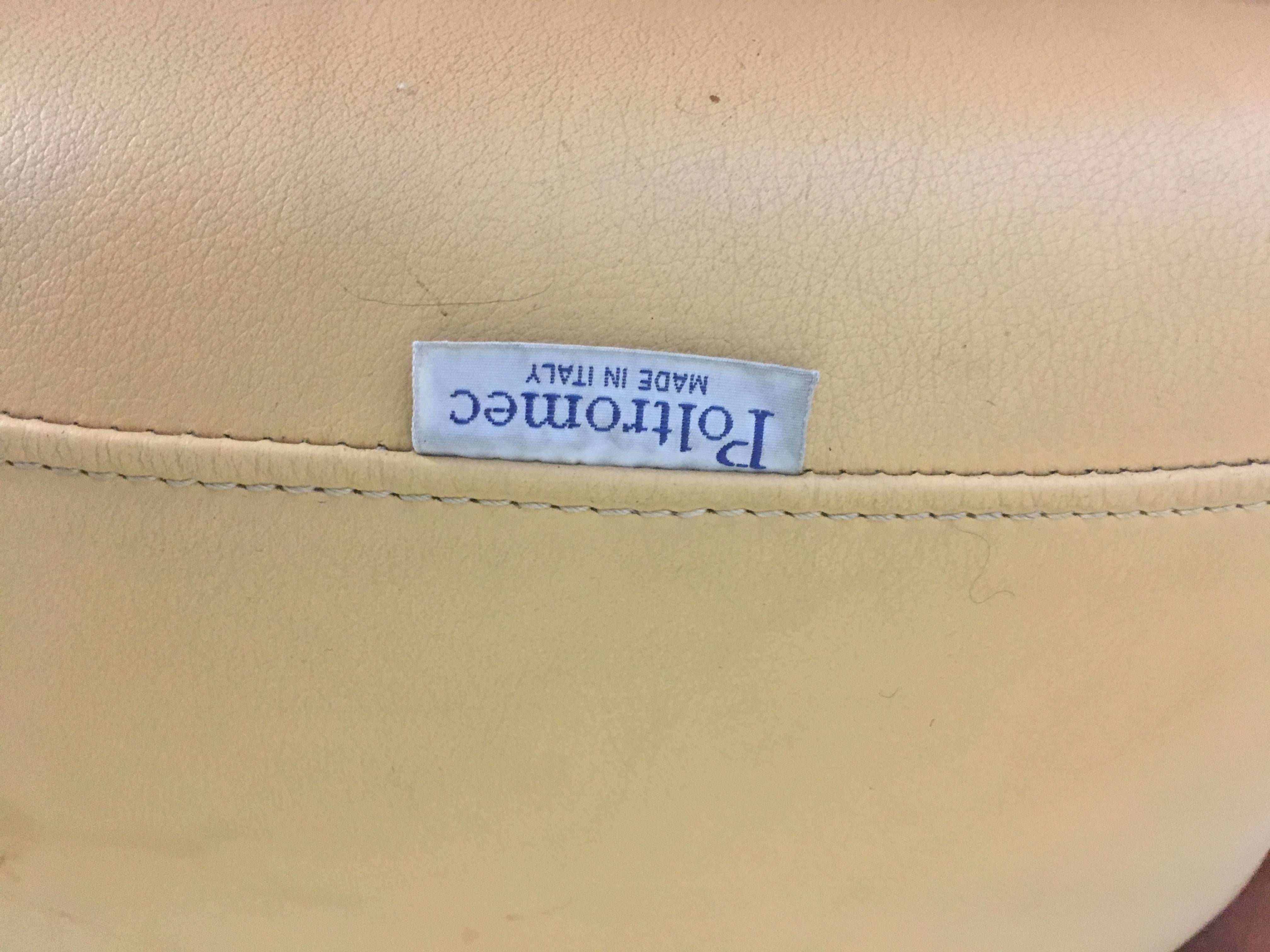 Geformtes Sofa aus Leder von Poltromec Italia 2