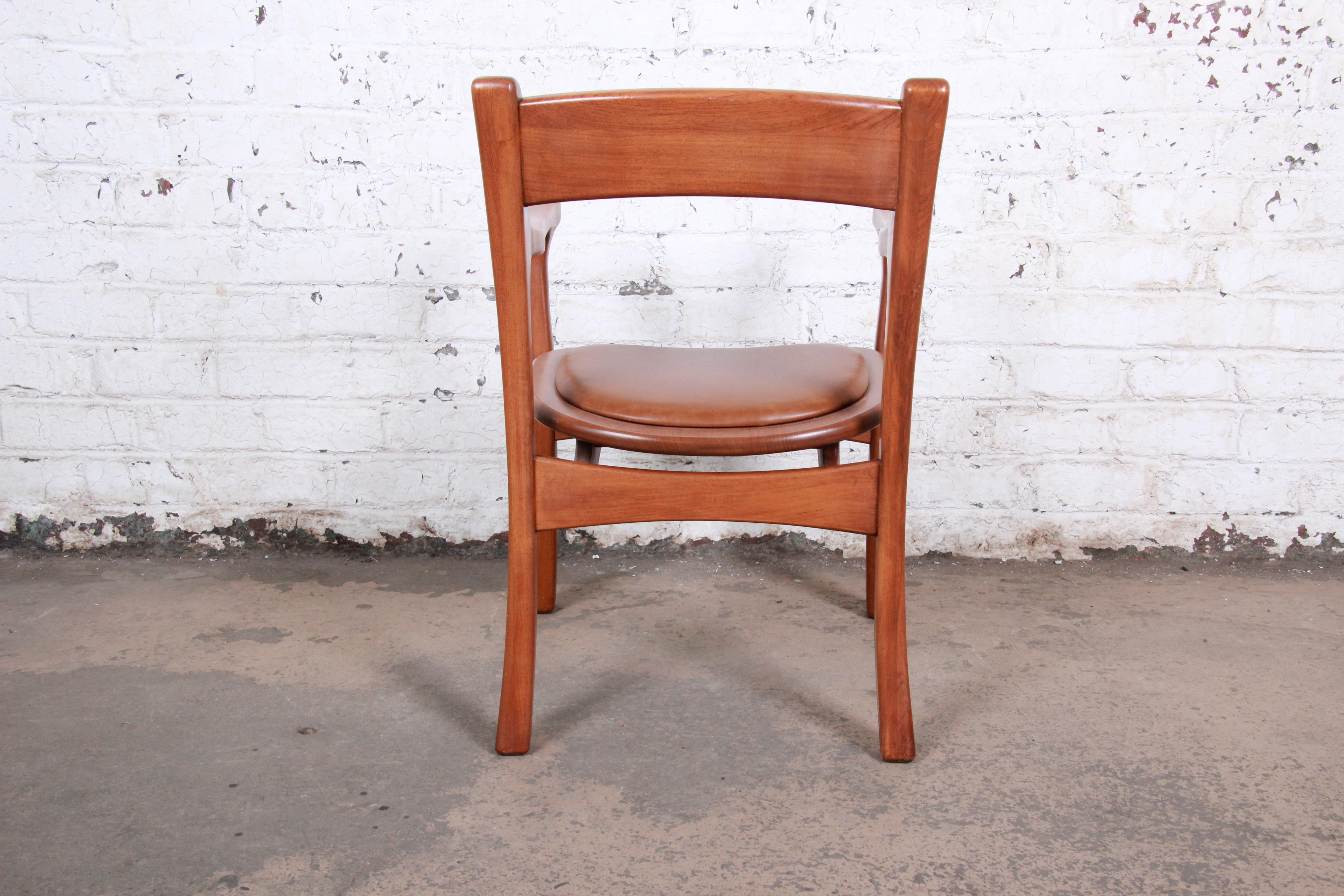 Sculpted Solid Teak and Leather Studio Crafted Club Chairs, circa 1960s For Sale 7