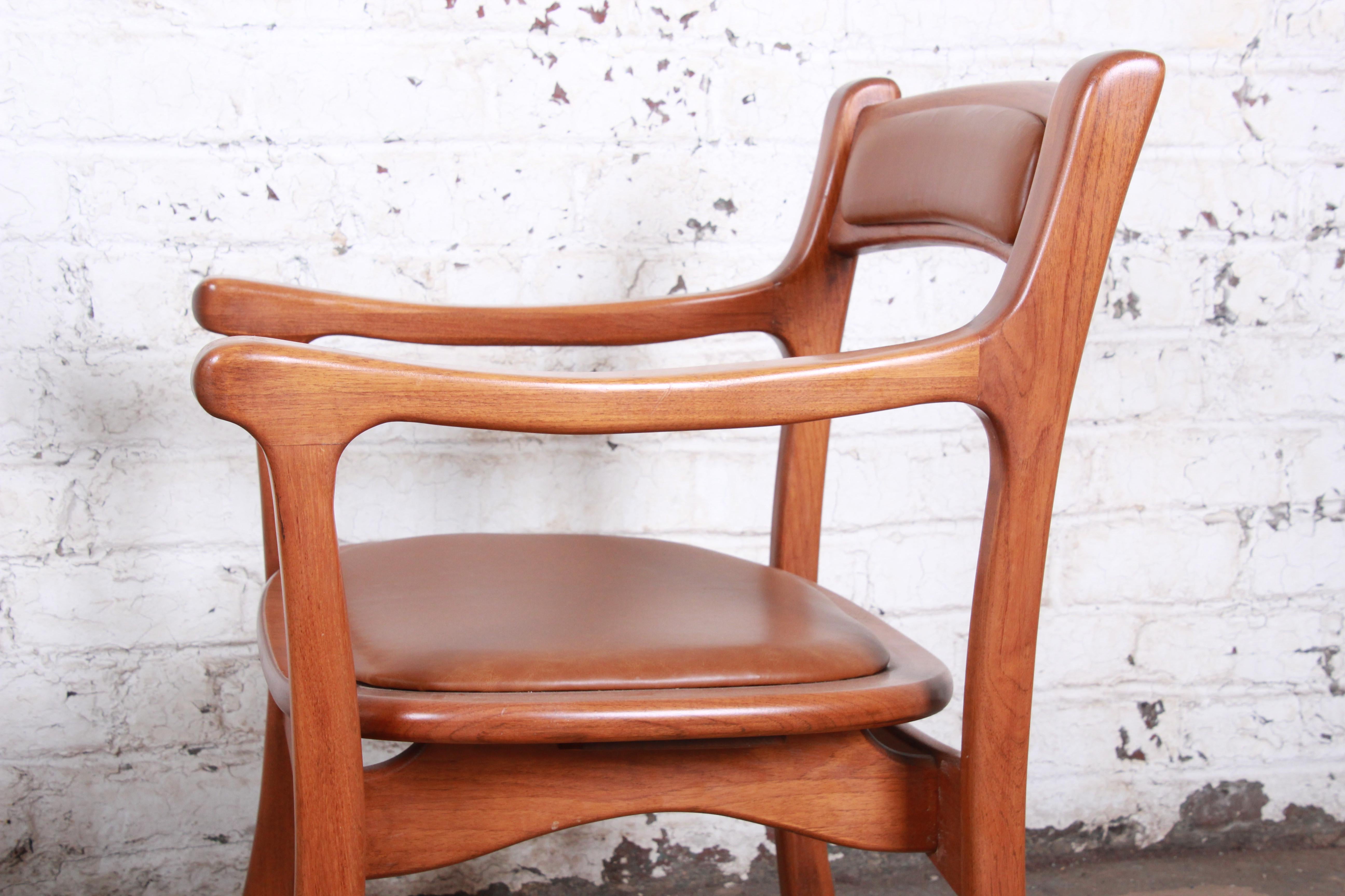 Sculpted Solid Teak and Leather Studio Crafted Club Chairs, circa 1960s For Sale 4