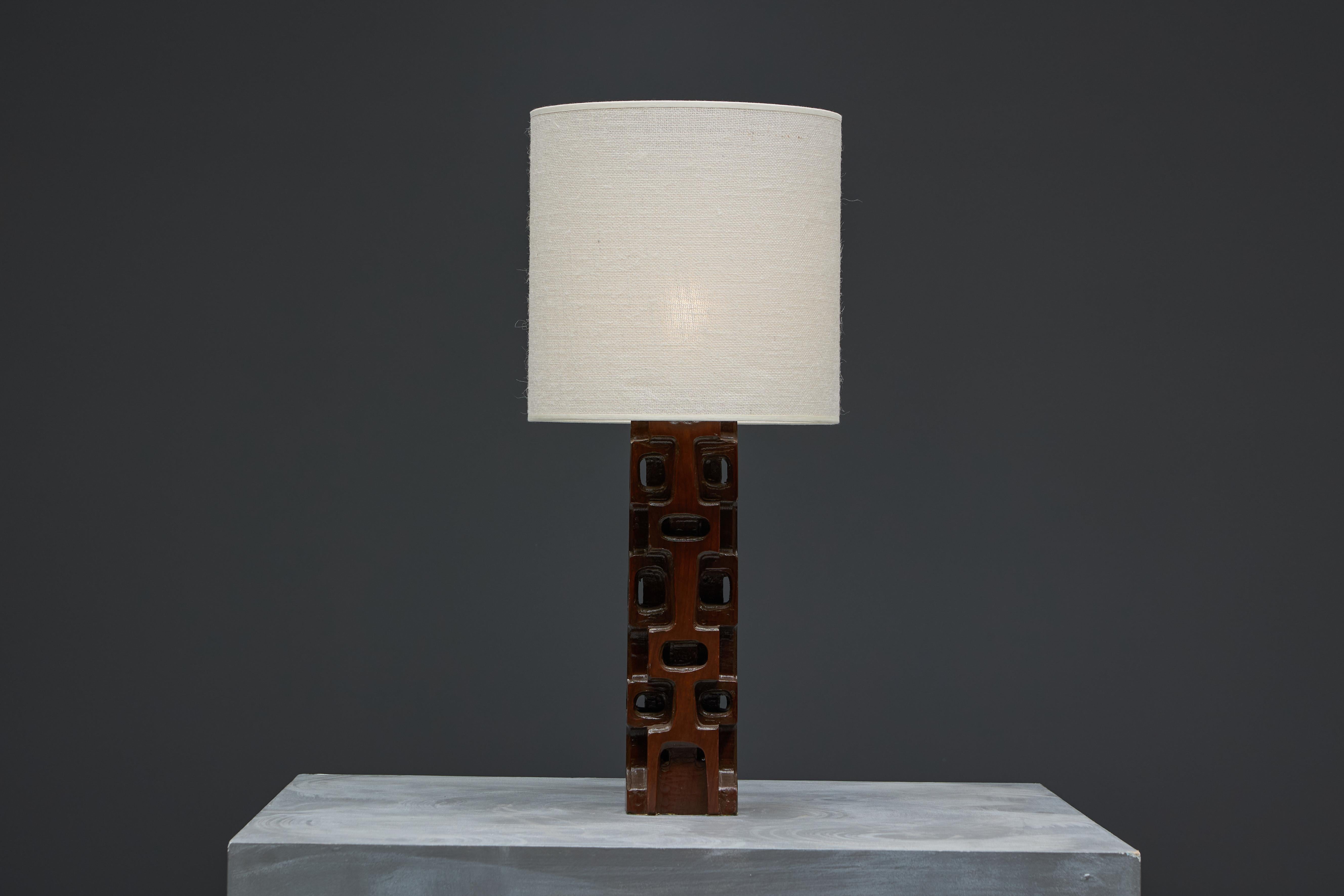 Lampe de table sculptée de Gianni Pinna, Italie, 1970 en vente 3
