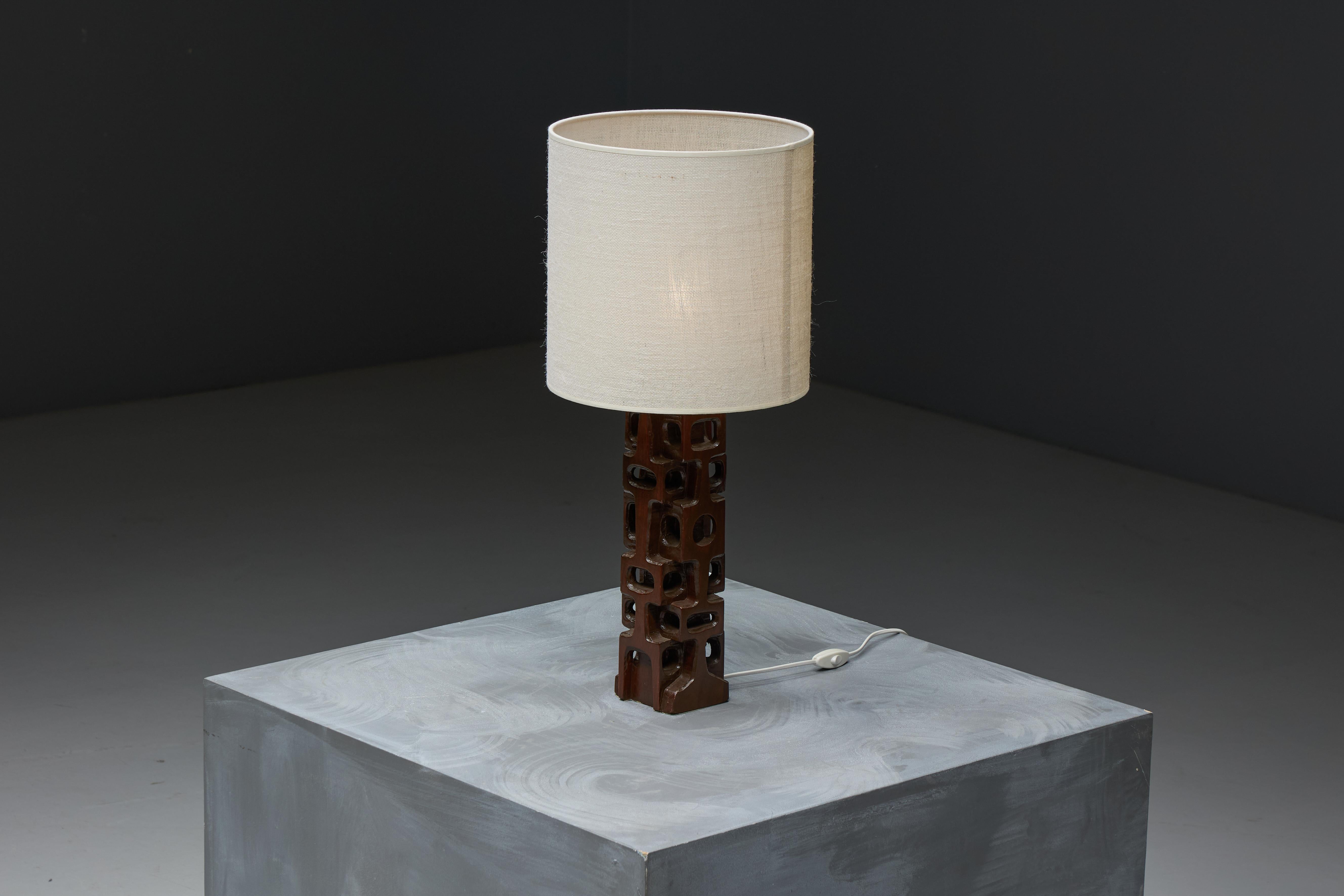 Lampe de table sculptée de Gianni Pinna, Italie, 1970 en vente 5