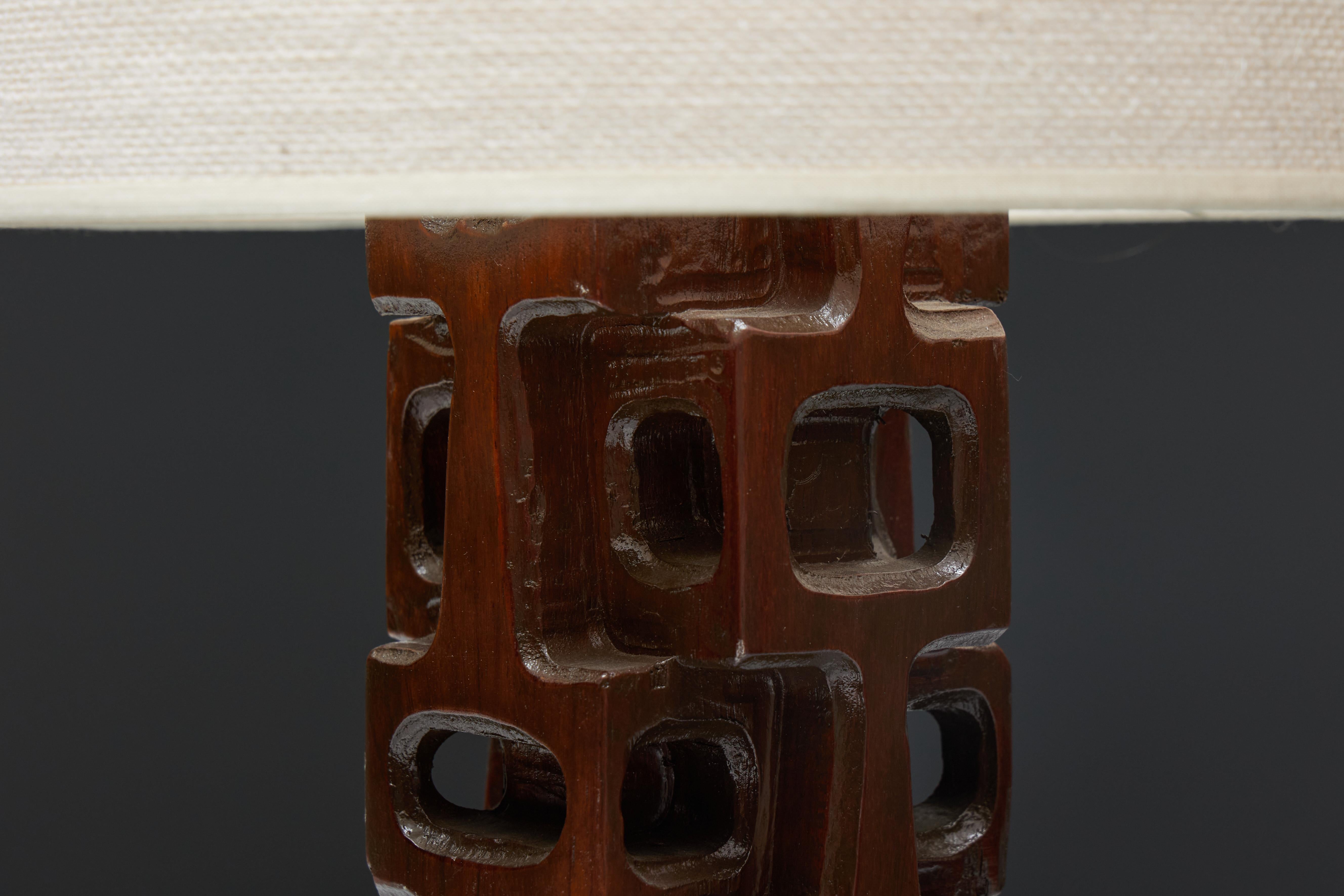 Lampe de table sculptée de Gianni Pinna, Italie, 1970 en vente 8