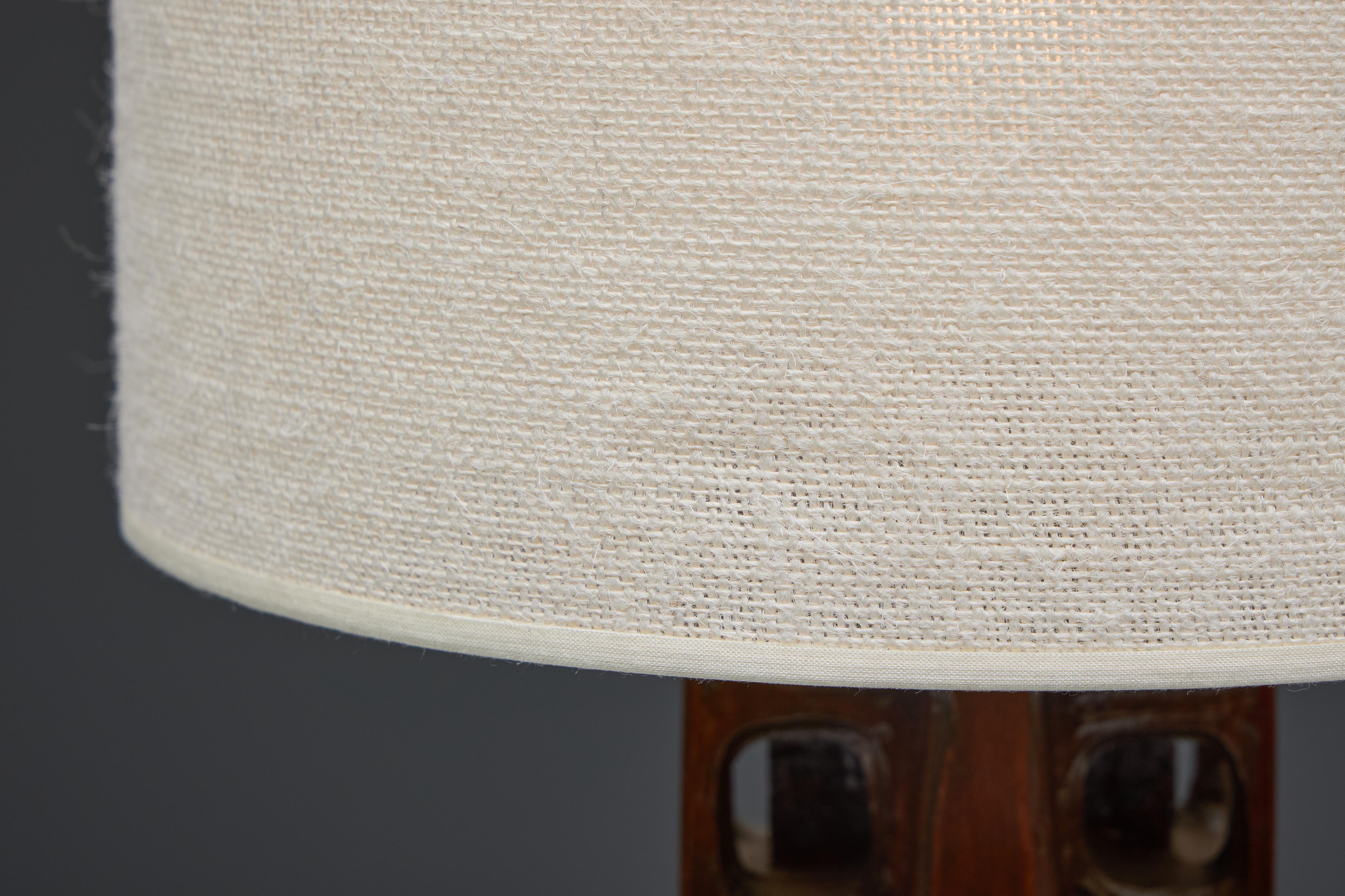 Lampe de table sculptée de Gianni Pinna, Italie, 1970 en vente 9