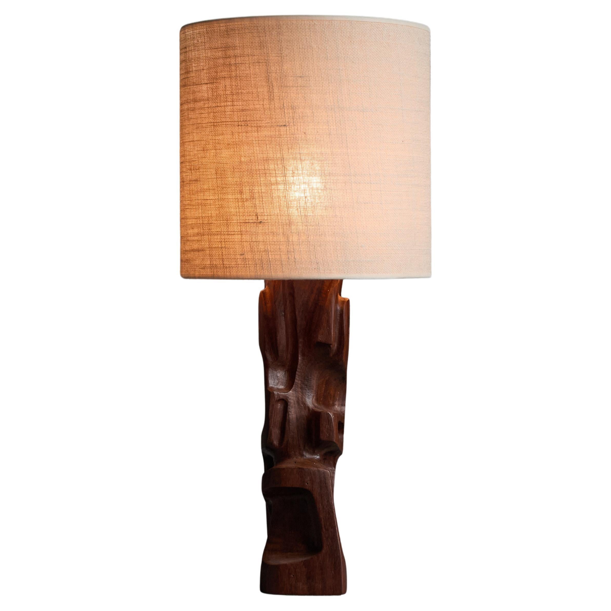 Lampada da tavolo scolpita di Gianni Pinna, Italia, anni '70
