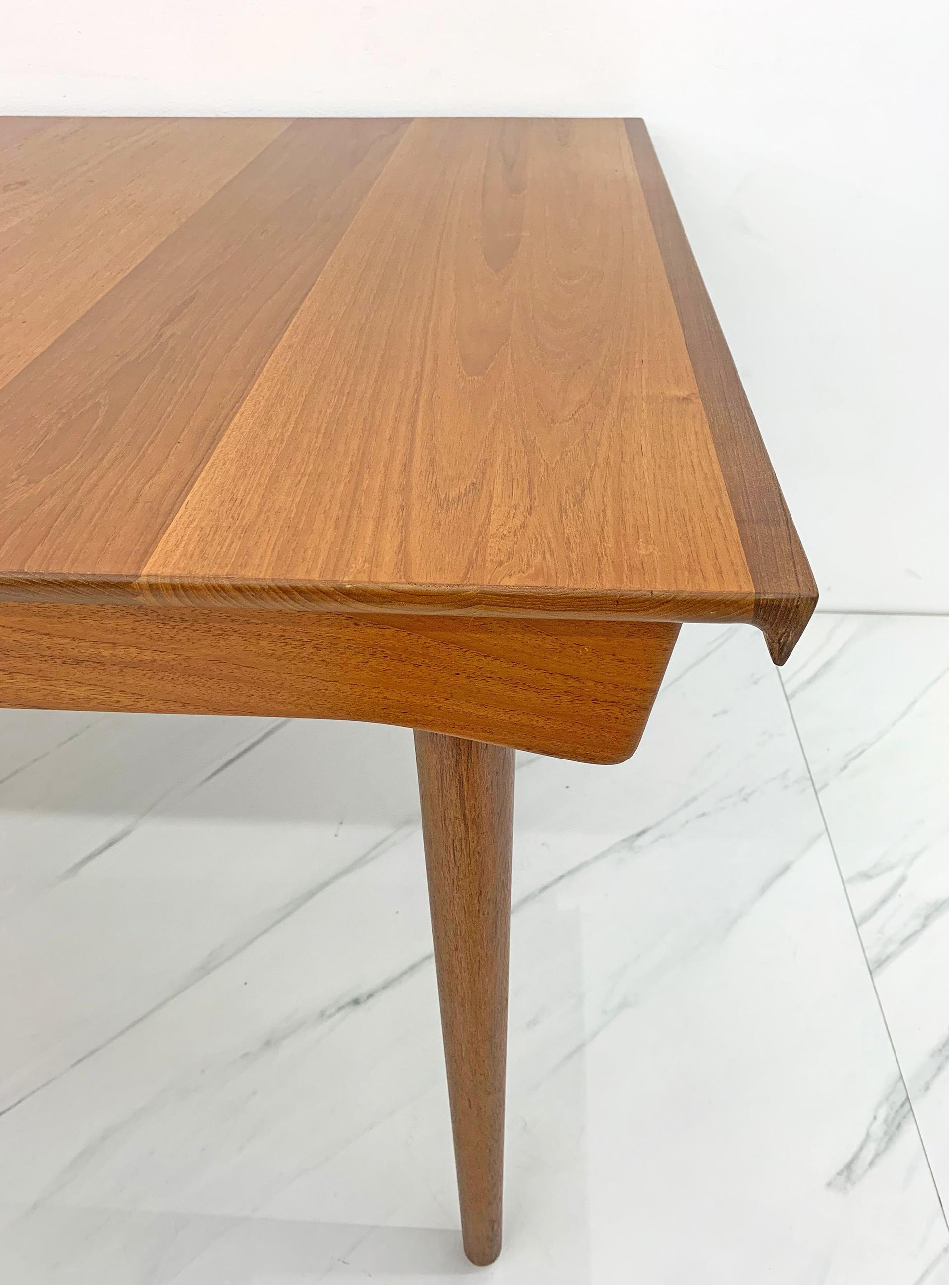 Sculpted Teak Extension Dining Table, Finn Juhl, France & Daverkosen, 1950's 4