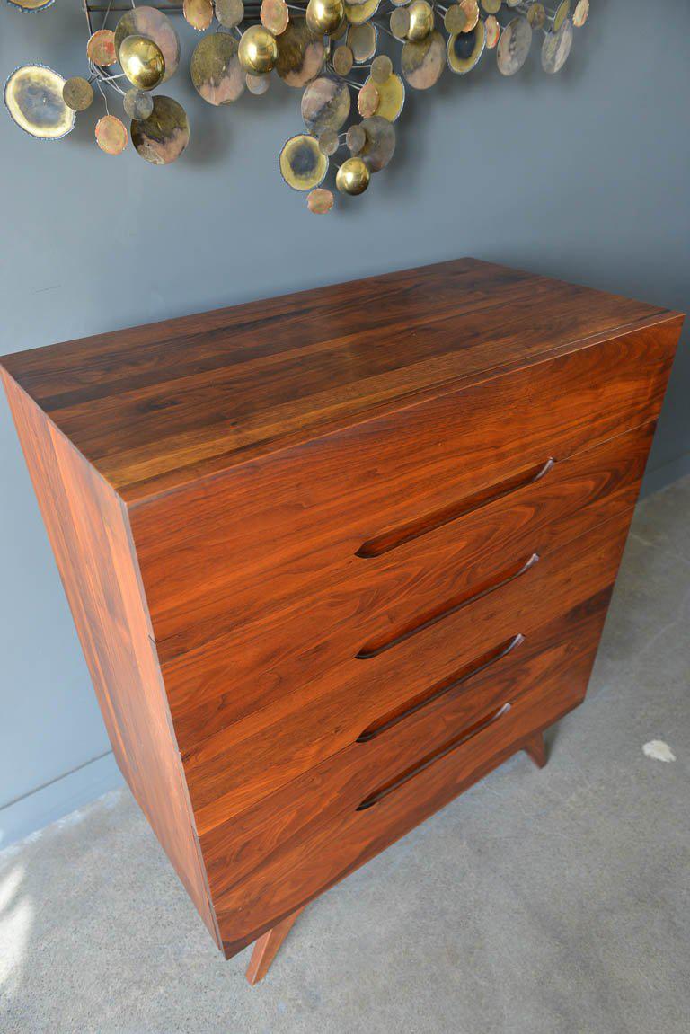 Sculpted Walnut 5-Drawer Chest or Highboy, circa 1965 In Excellent Condition In Costa Mesa, CA