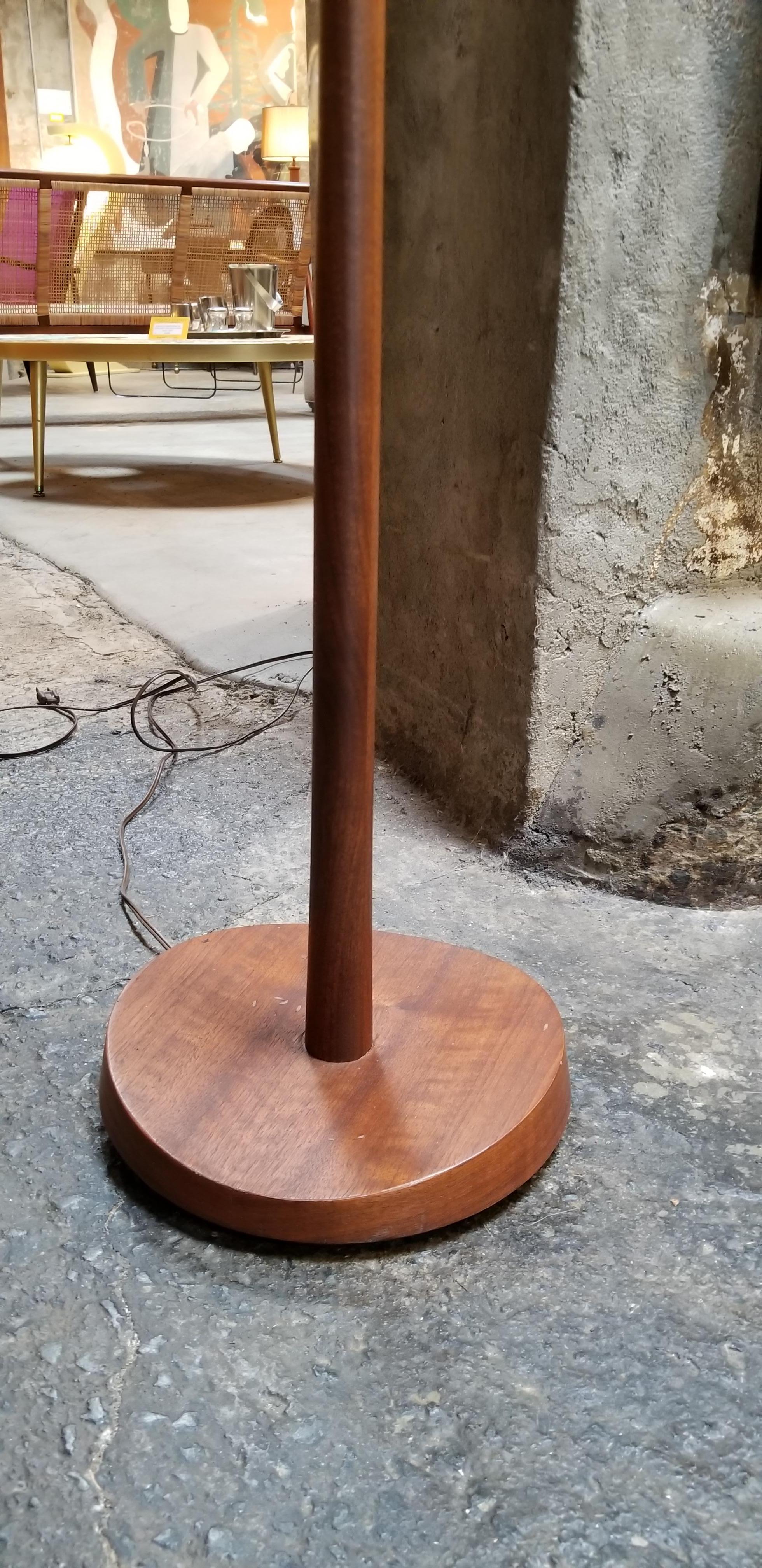 American Sculpted Walnut Floor Lamp by Laurel Lamp Company For Sale