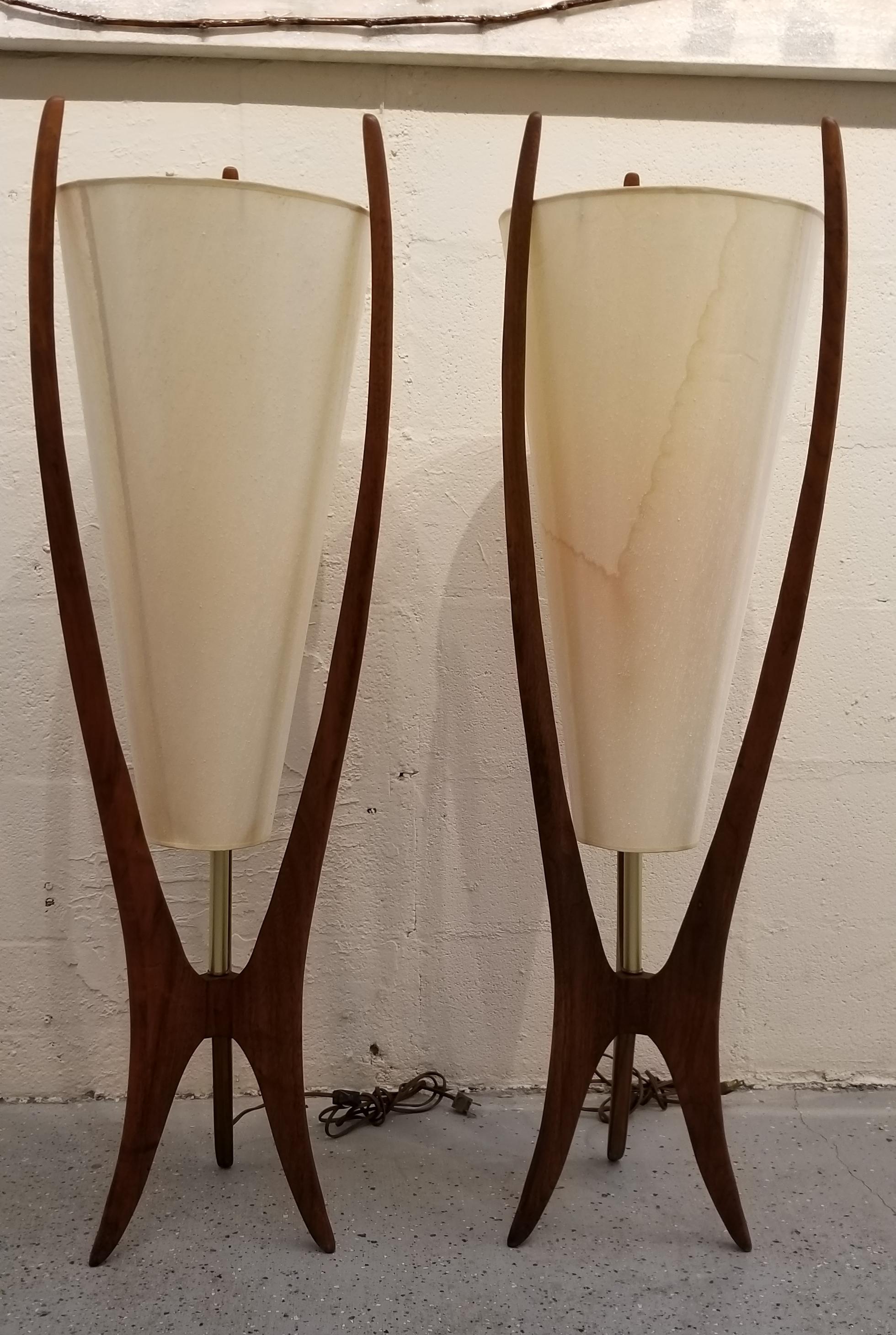 Sculpted Walnut Lamps a Pair 3