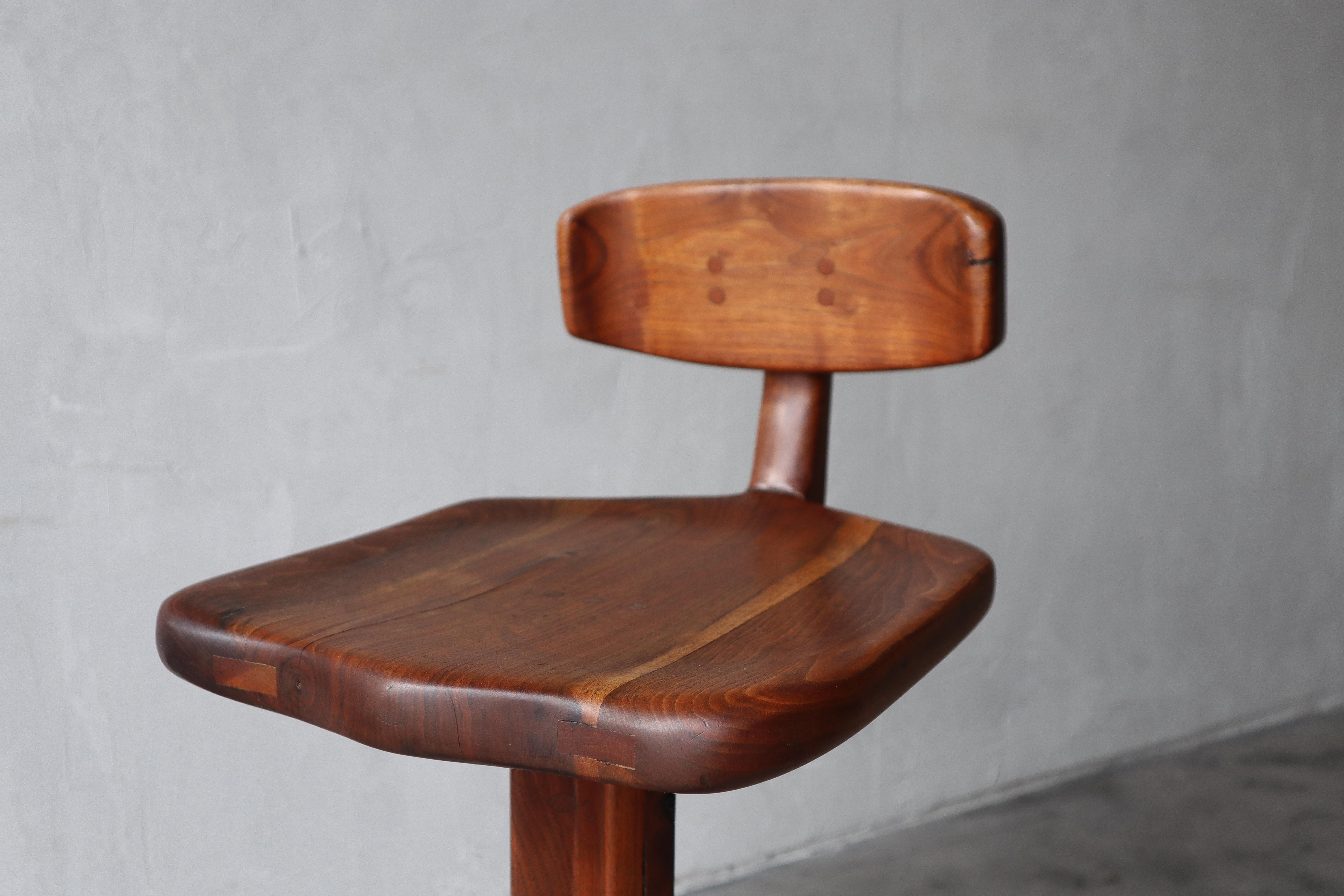 Sculpted Walnut Studio Craft Drafting Stool, Signed 1978 For Sale 3
