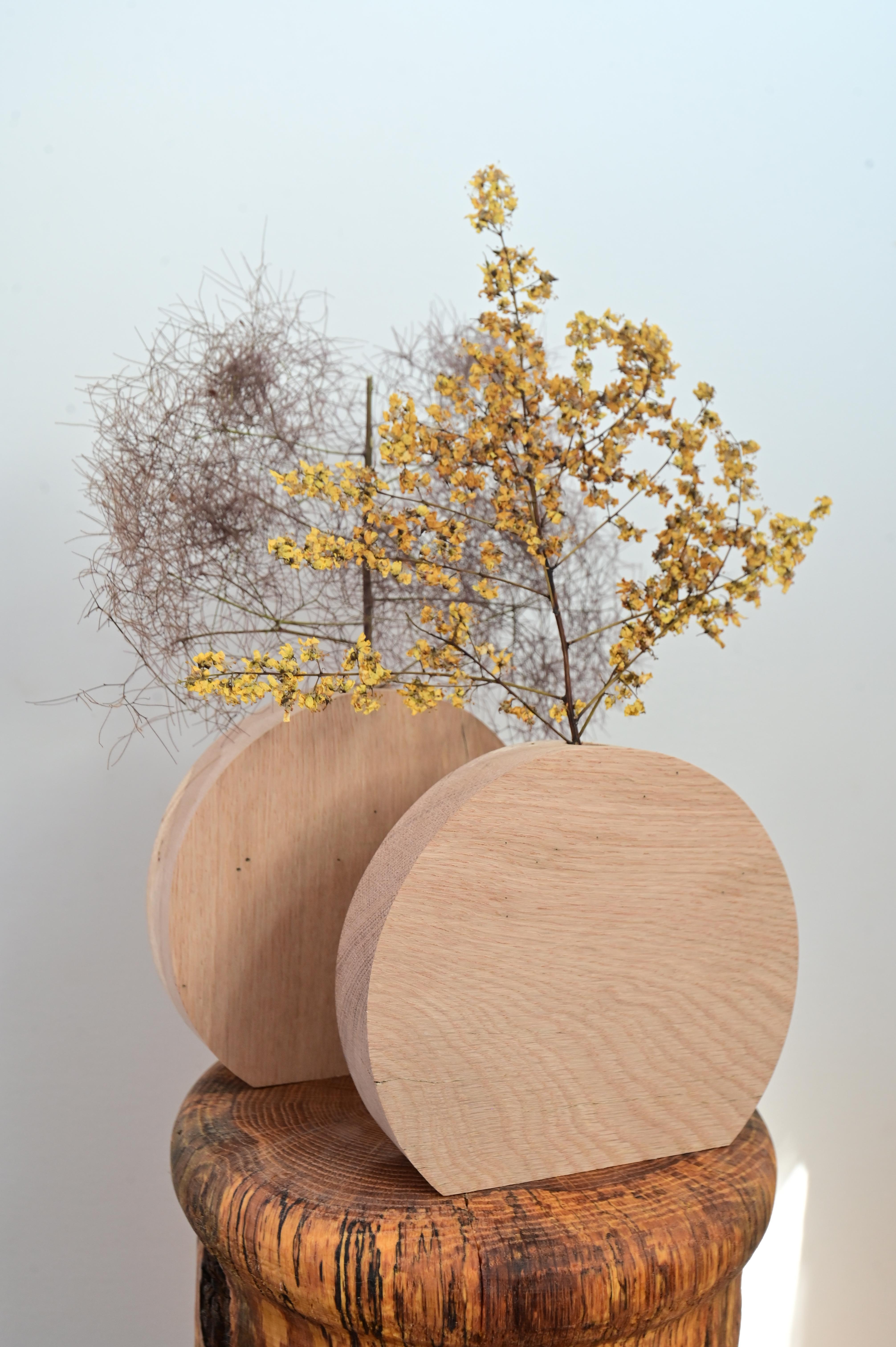 Sculpted Wooden Oak Vase For Sale 3
