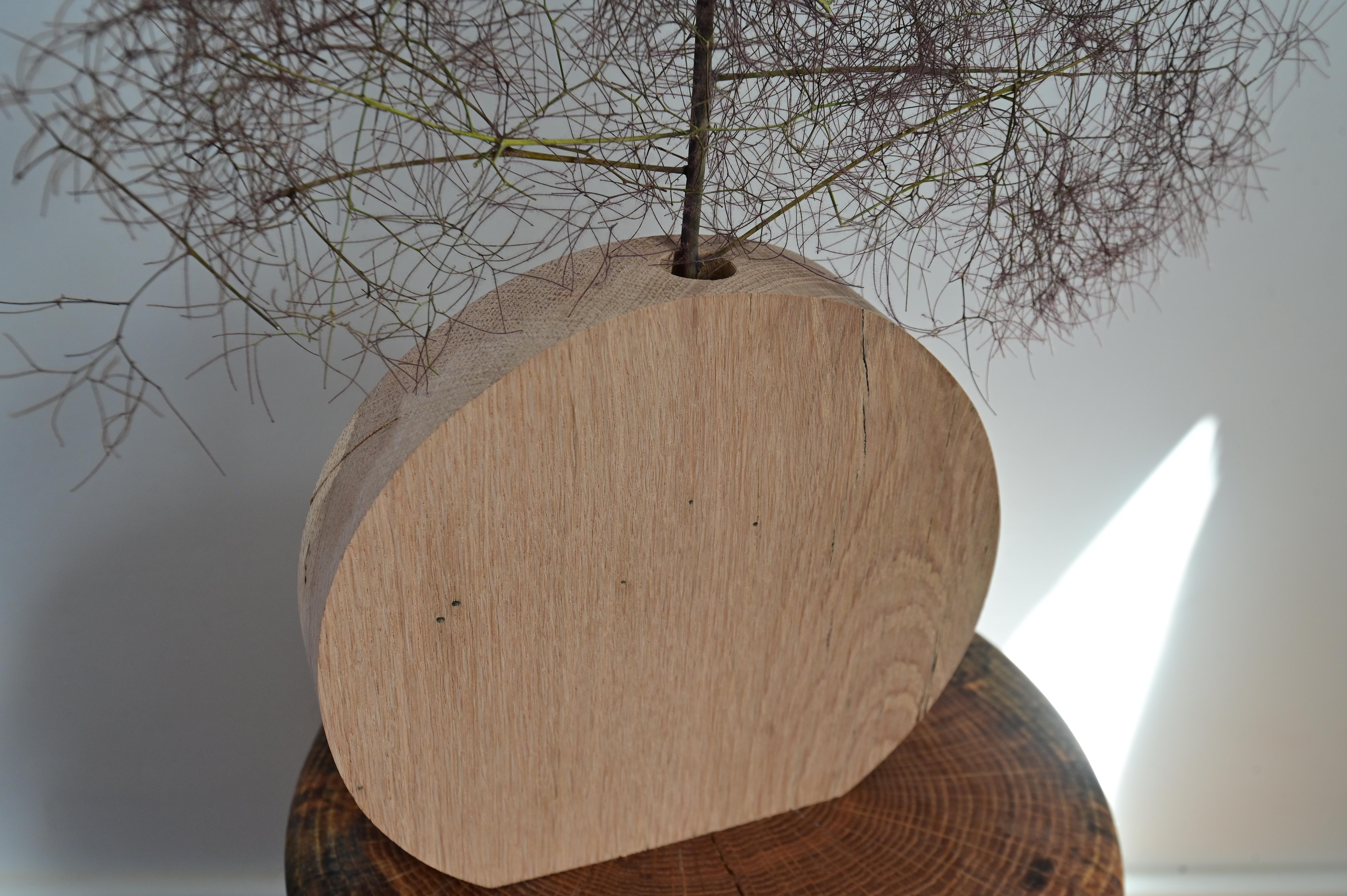Sculpted Wooden Oak Vase For Sale 2