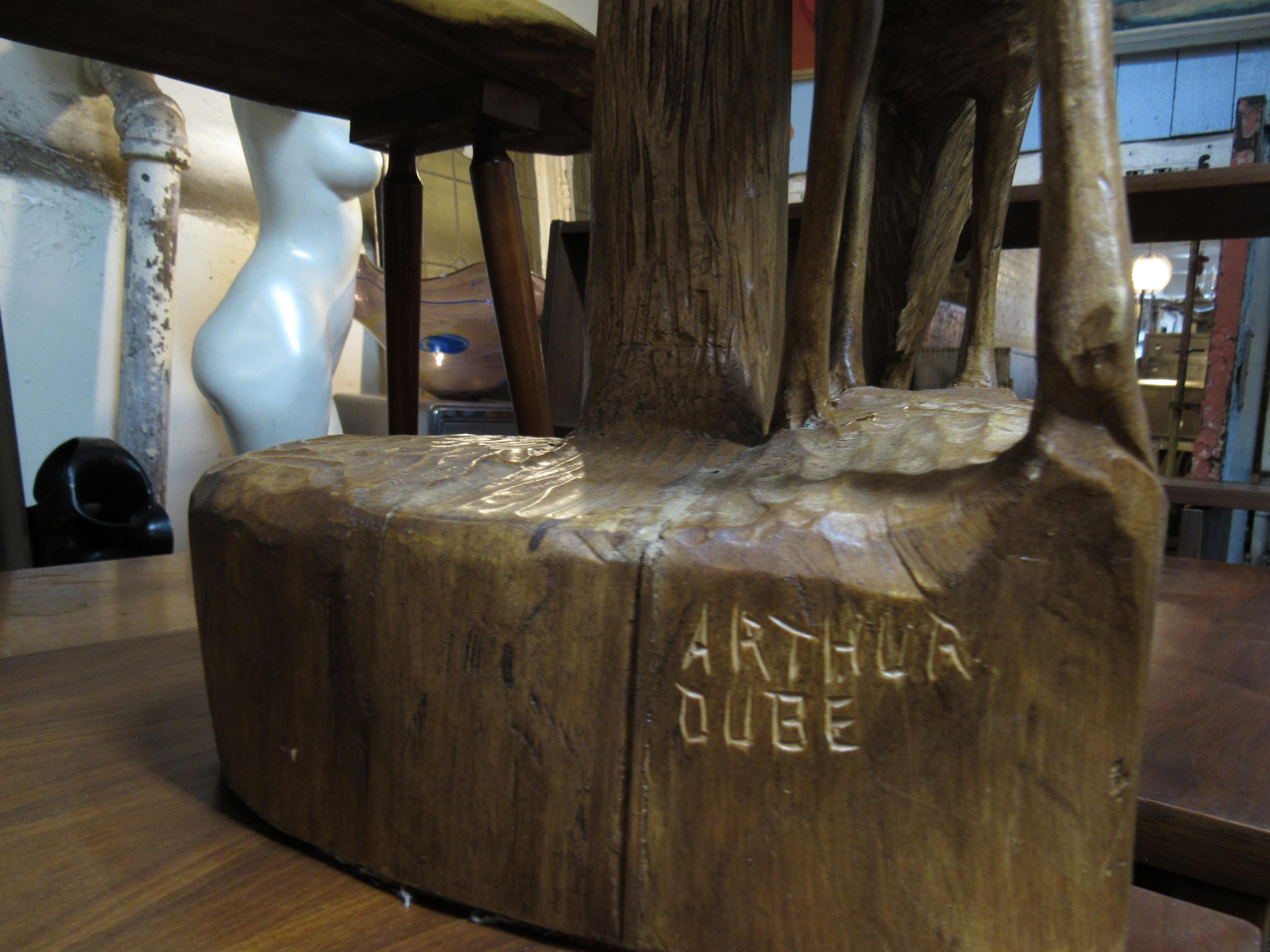 20ième siècle Lampe de table Arthuer Dube en bois sculpté