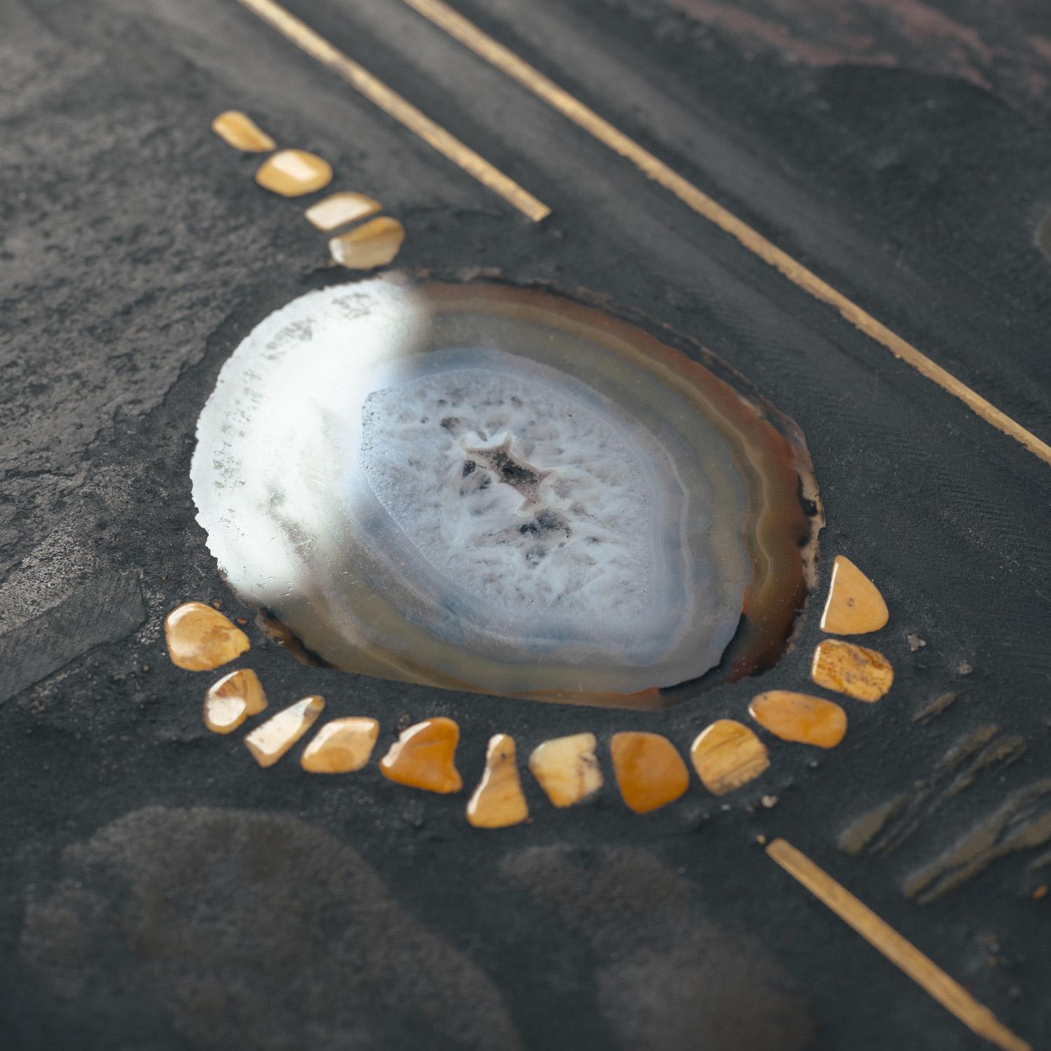 Sculptor Paul Kingma center mozaic coffeetable with slate and gemstones, 1988 In Good Condition For Sale In Zevenaar, NL