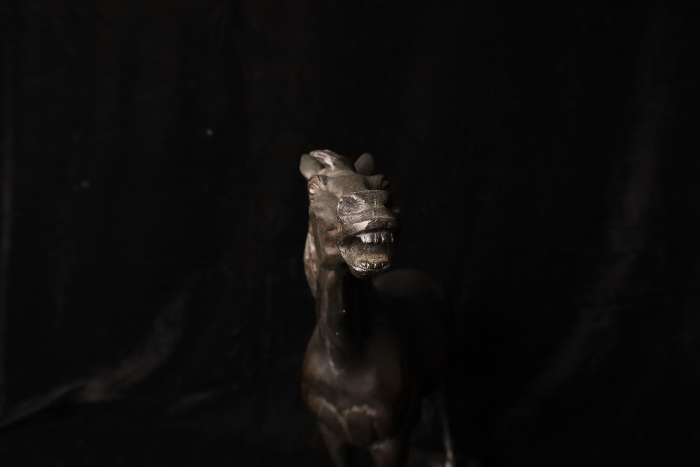 Escultor Yoshida Eiji. Bronce fundido 