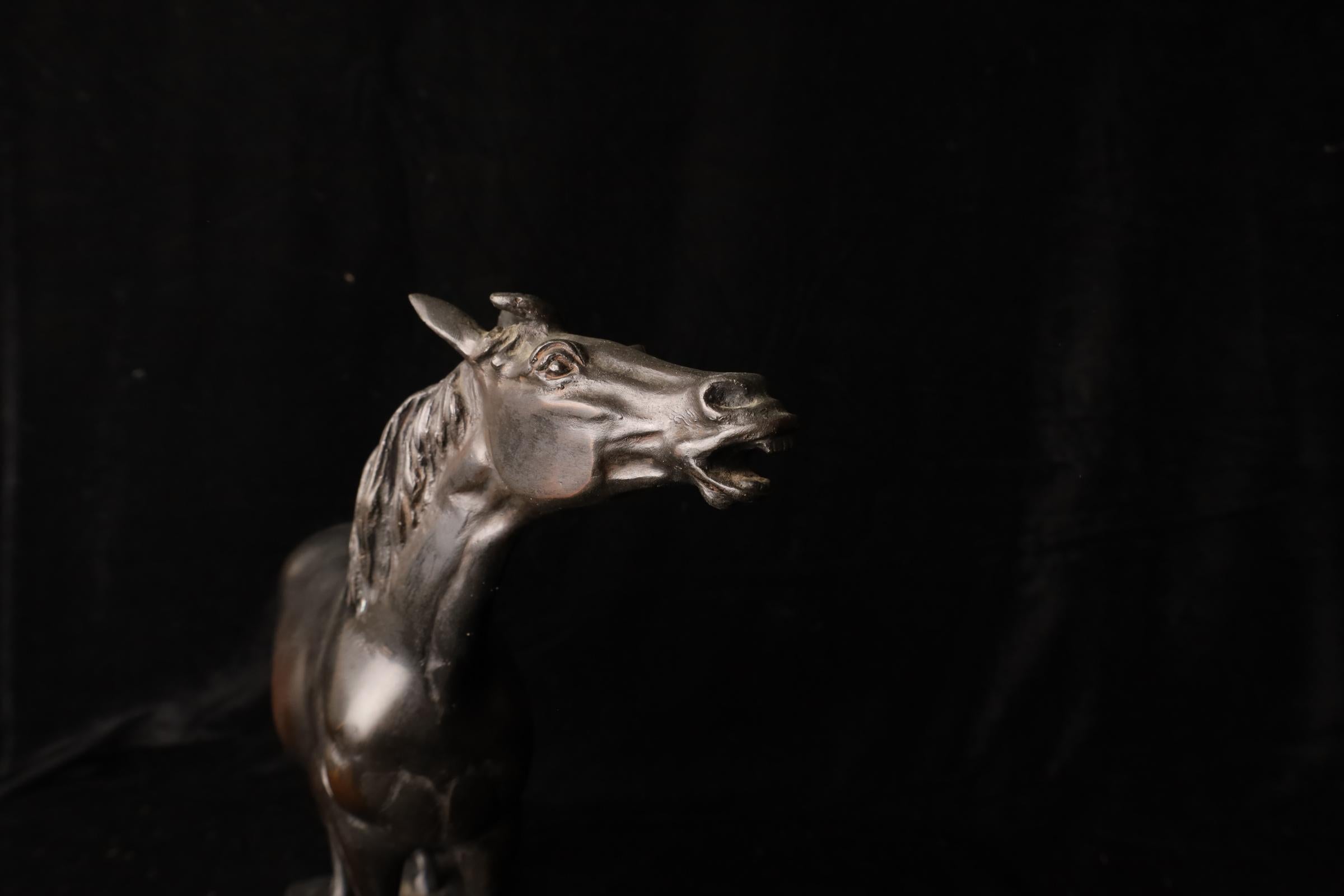 Escultor Yoshida Eiji. Bronce fundido 