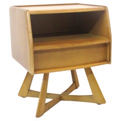 Sculptura Nightstand M778 for Wakefield