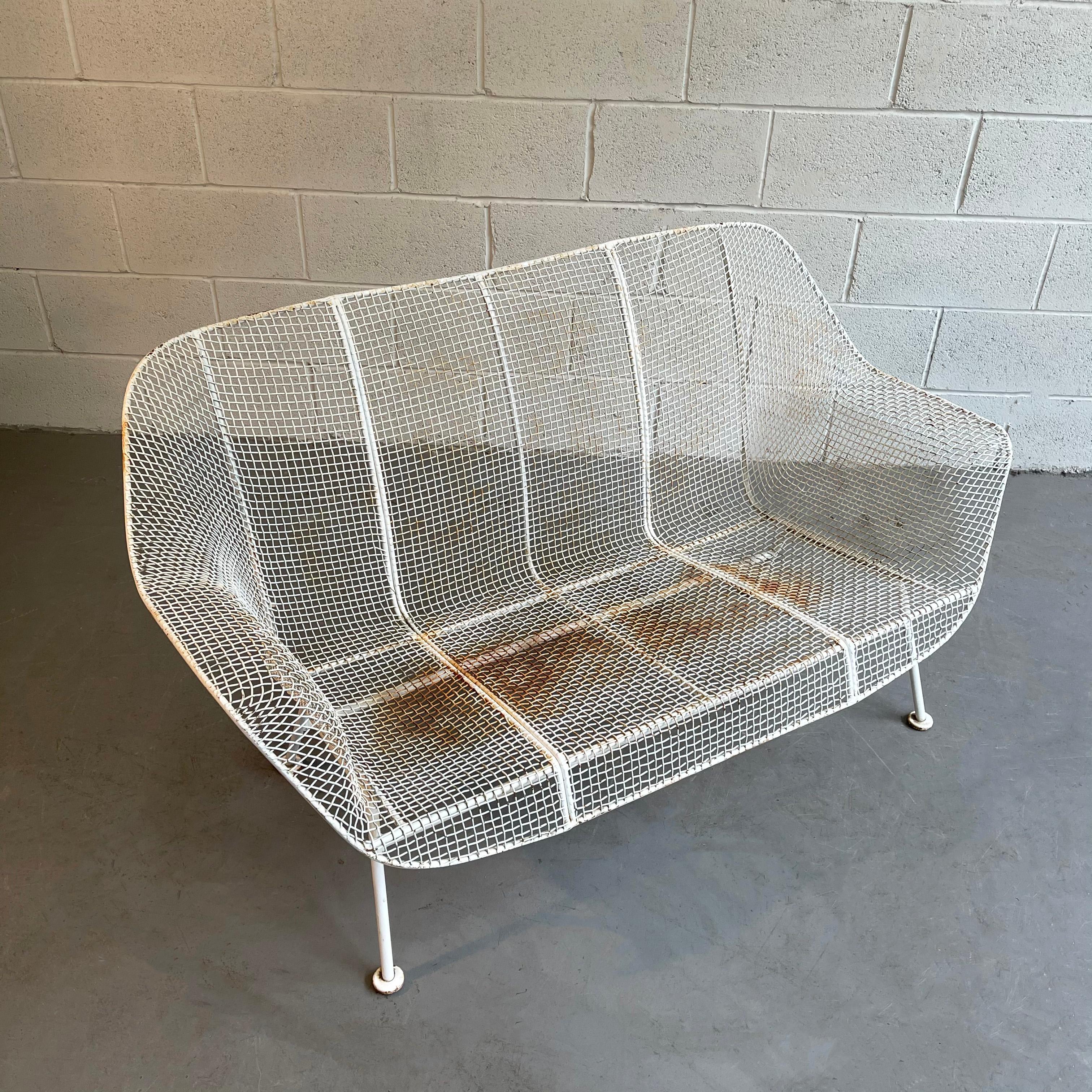 Canapé Sculptura Patio Loveseat de Russell Woodard en vente 1