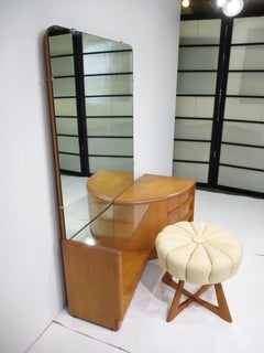Mobile da bagno Sculptura con sgabello abbinato color champagne di Heywood Wakefield