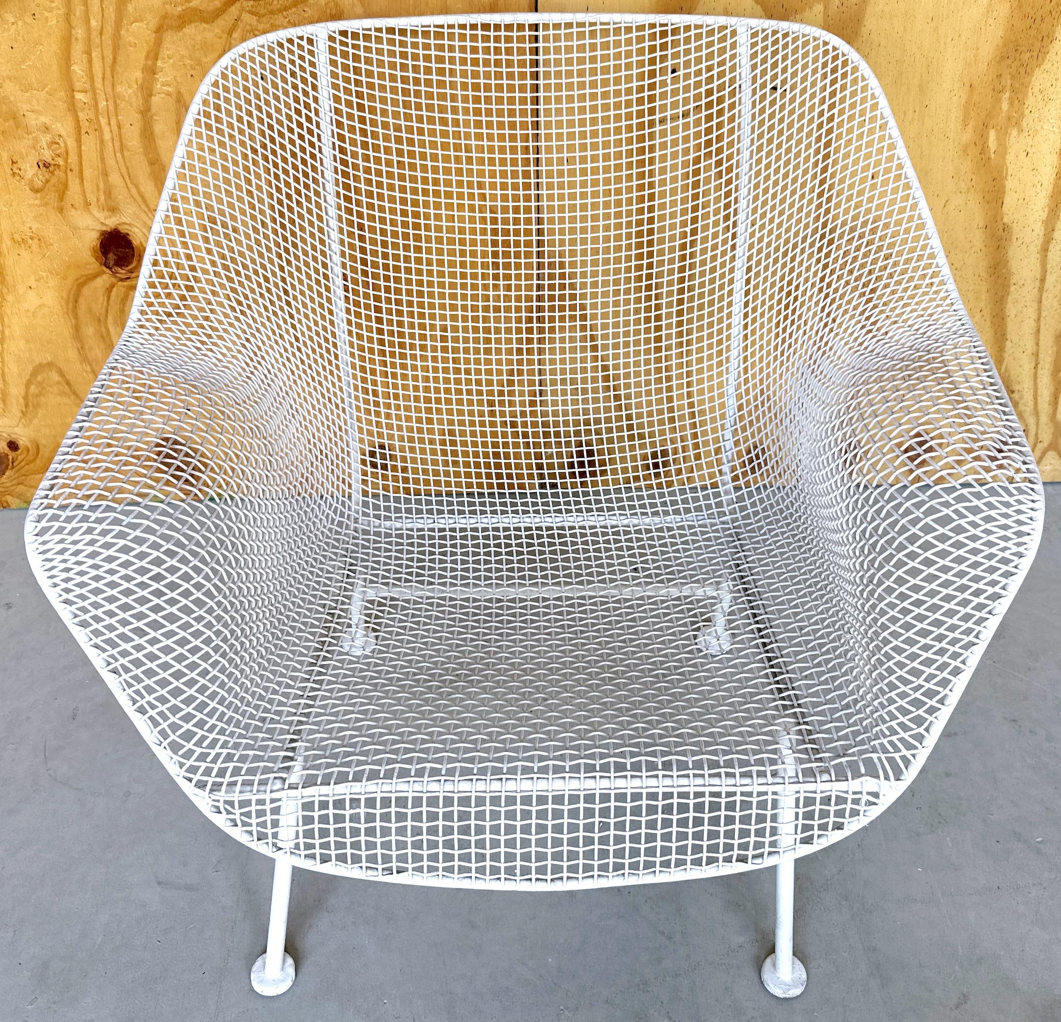 Silla Club grande de hierro forjado Sculptura de Russell Woodard, c. 1950 en venta 3