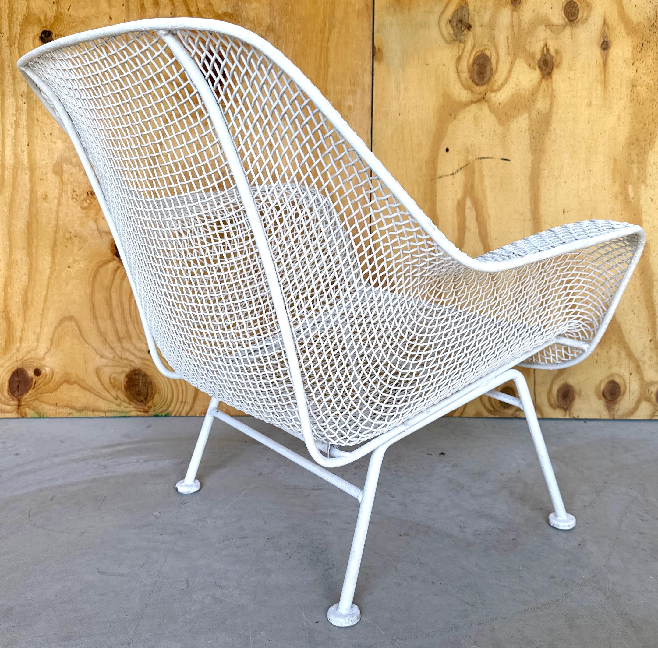 Silla Club grande de hierro forjado Sculptura de Russell Woodard, c. 1950 en Bueno estado para la venta en West Palm Beach, FL