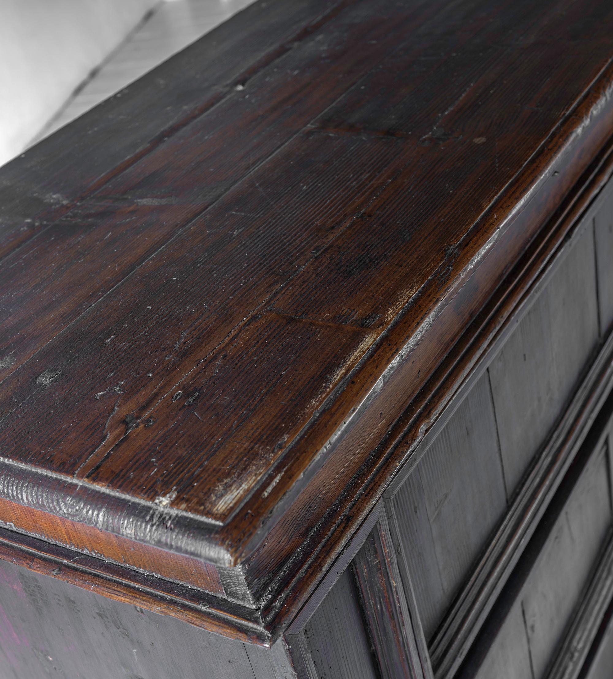 18th Century and Earlier Sculptural 17th century ebonized Italian sideboard For Sale