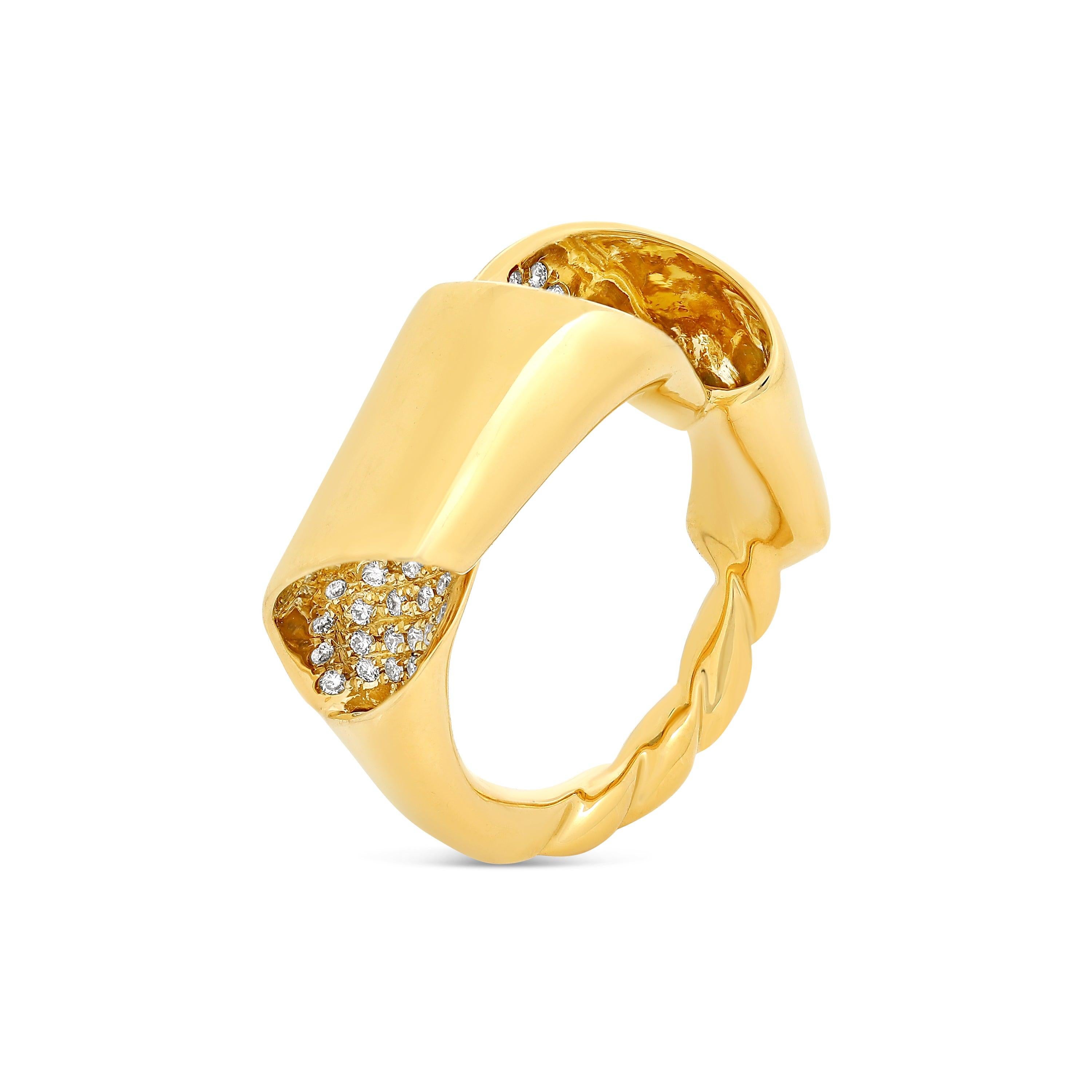 For Sale:  Sculptural 18k Gold and White Diamond Maar Ring 3