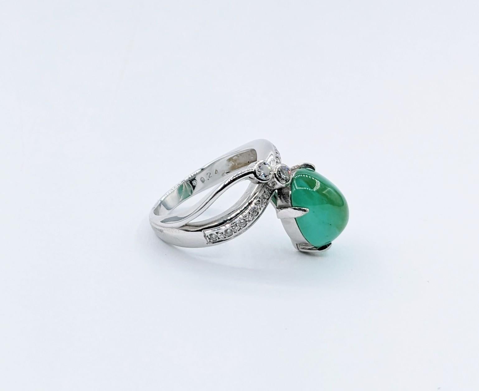 Cabochon Sculptural 18k Jade & Diamond Cocktail Ring For Sale