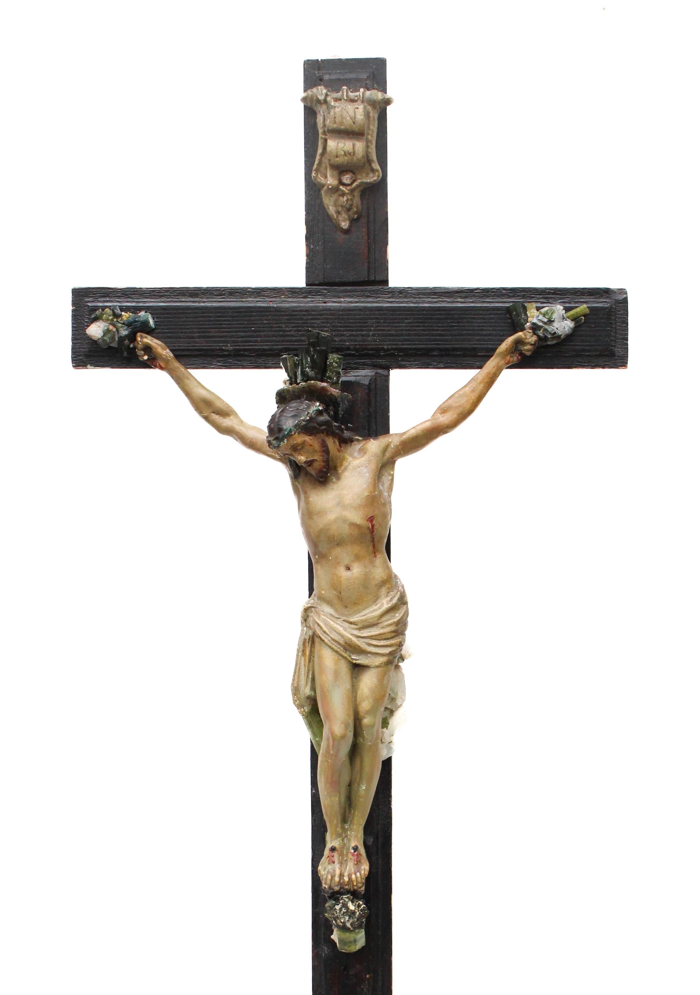 Hand-Carved Sculptural 18th Century Italian Black Crucifix with Tourmaline in Matrix For Sale
