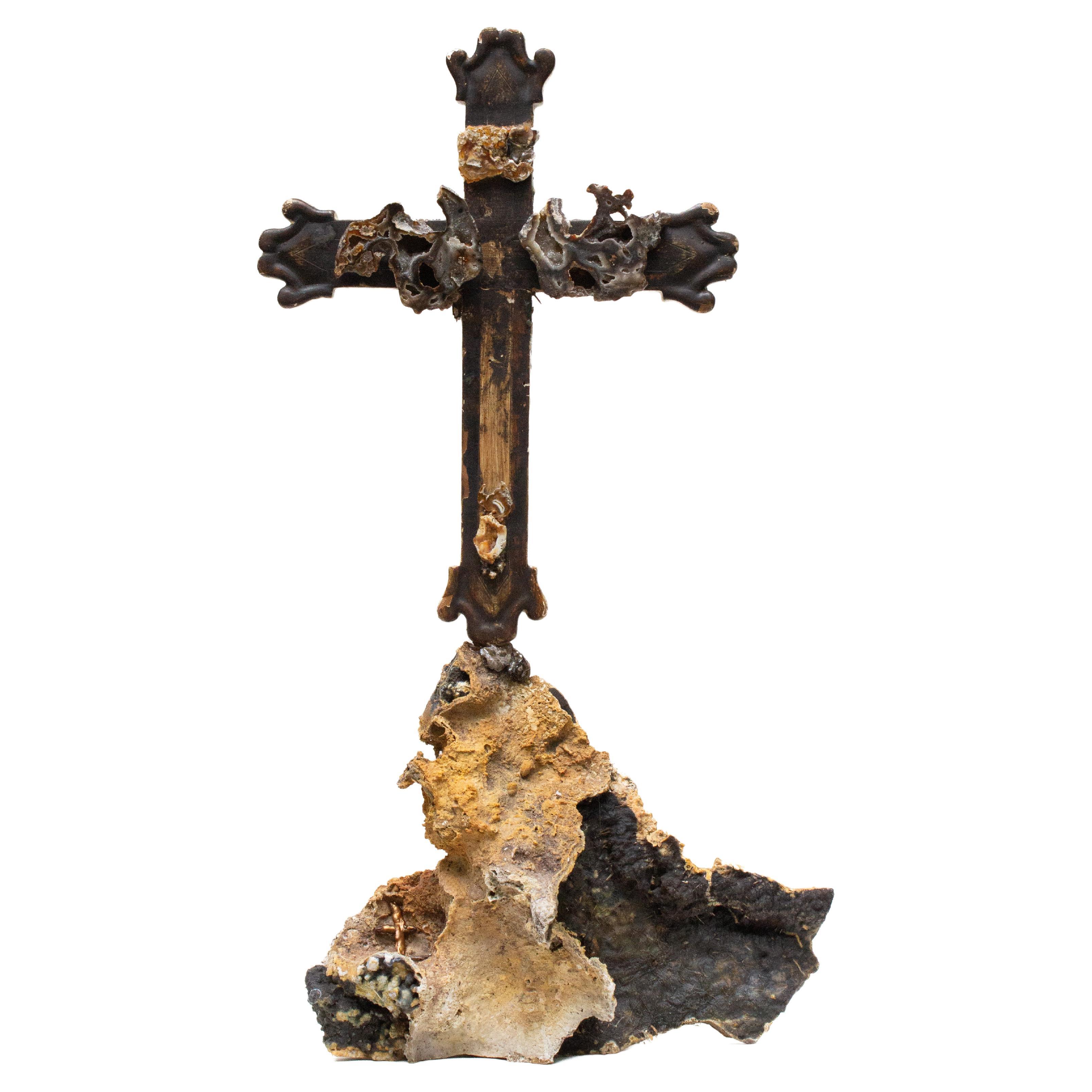 18th Century Italian Cross with Fossil Agate Coral and Mounted on Fossil Coral For Sale