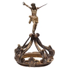 Figura escultórica italiana del siglo XVIII de Cristo sobre fragmento de corona italiana