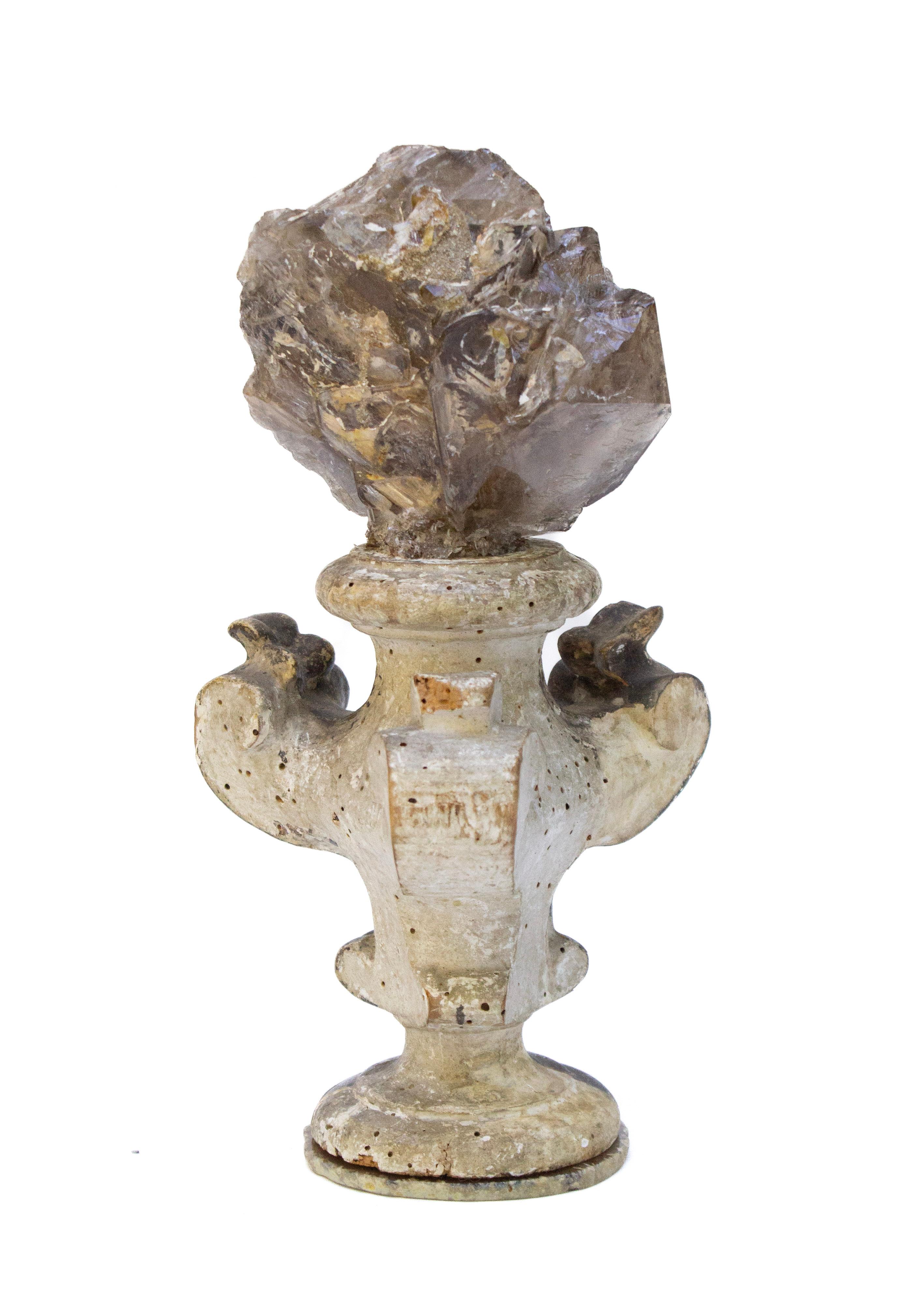 Skulpturales italienisches Fragment aus dem 18. Jahrhundert mit Elestialquarz und Achat (18. Jahrhundert und früher) im Angebot