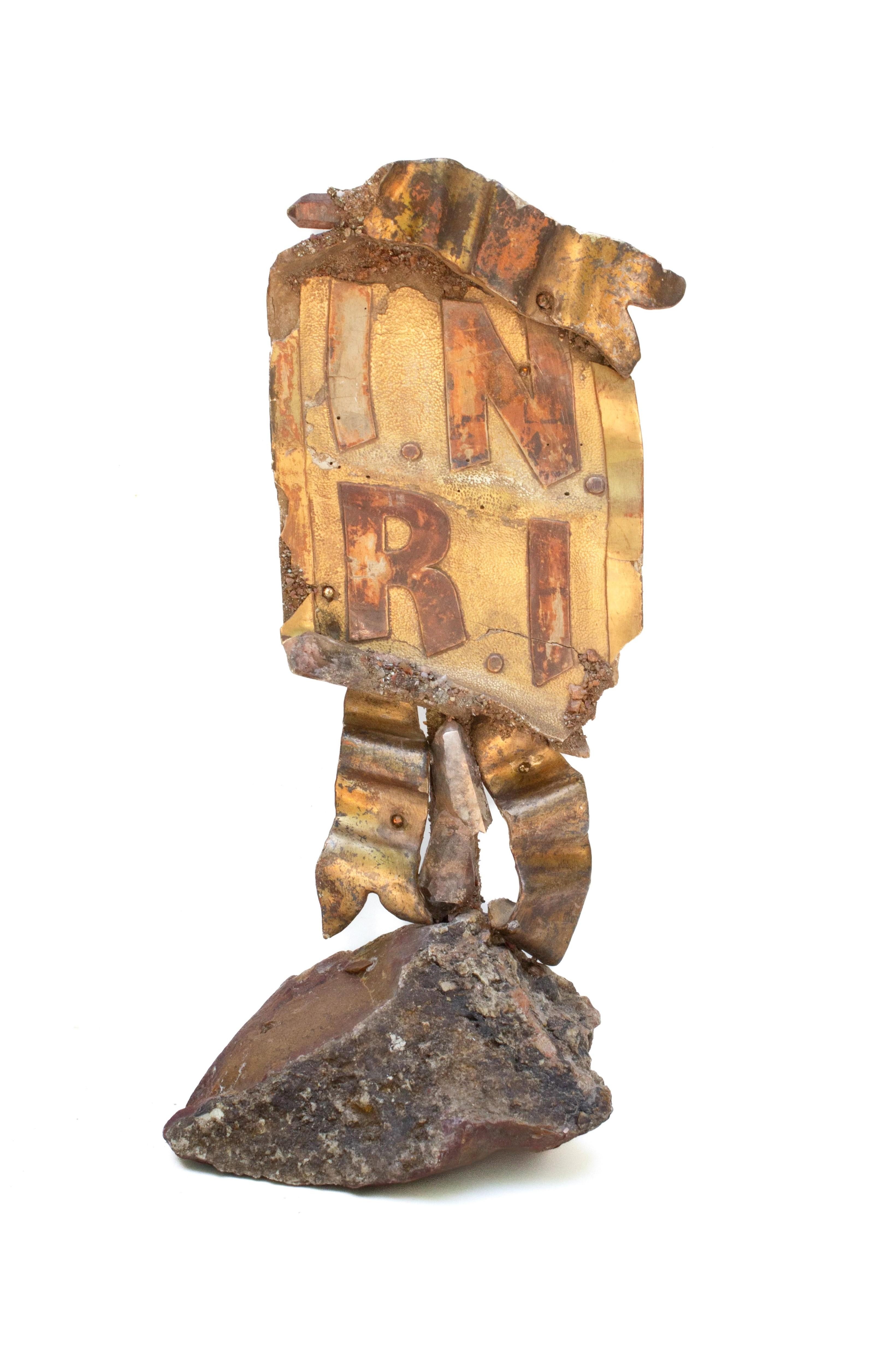 Sculptural 18th century Italian gilded fragment artifact with phantom quartz and mounted on raw agate. 

The piece originally comes from a historical church in Italy. INRI is written on  the piece which stems from the Latin phrase 'Iesus Nazarenus