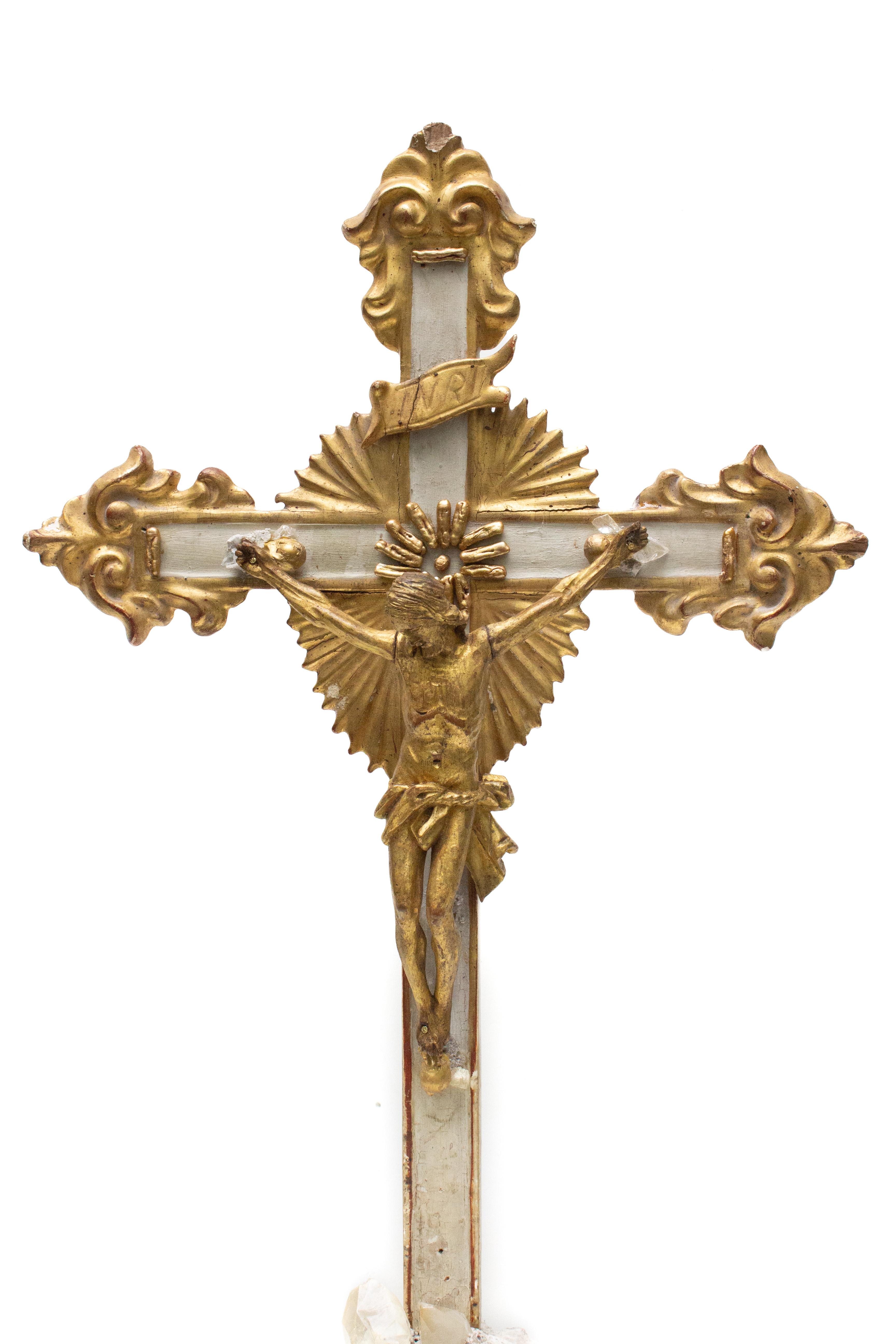 Rococo Sculptural 18th Century Italian Gilded Crucifix with Calcite Crystals For Sale