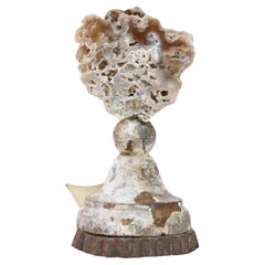 Sculptural chandelier italien du 18ème siècle en argent avec agate fossile et corail
