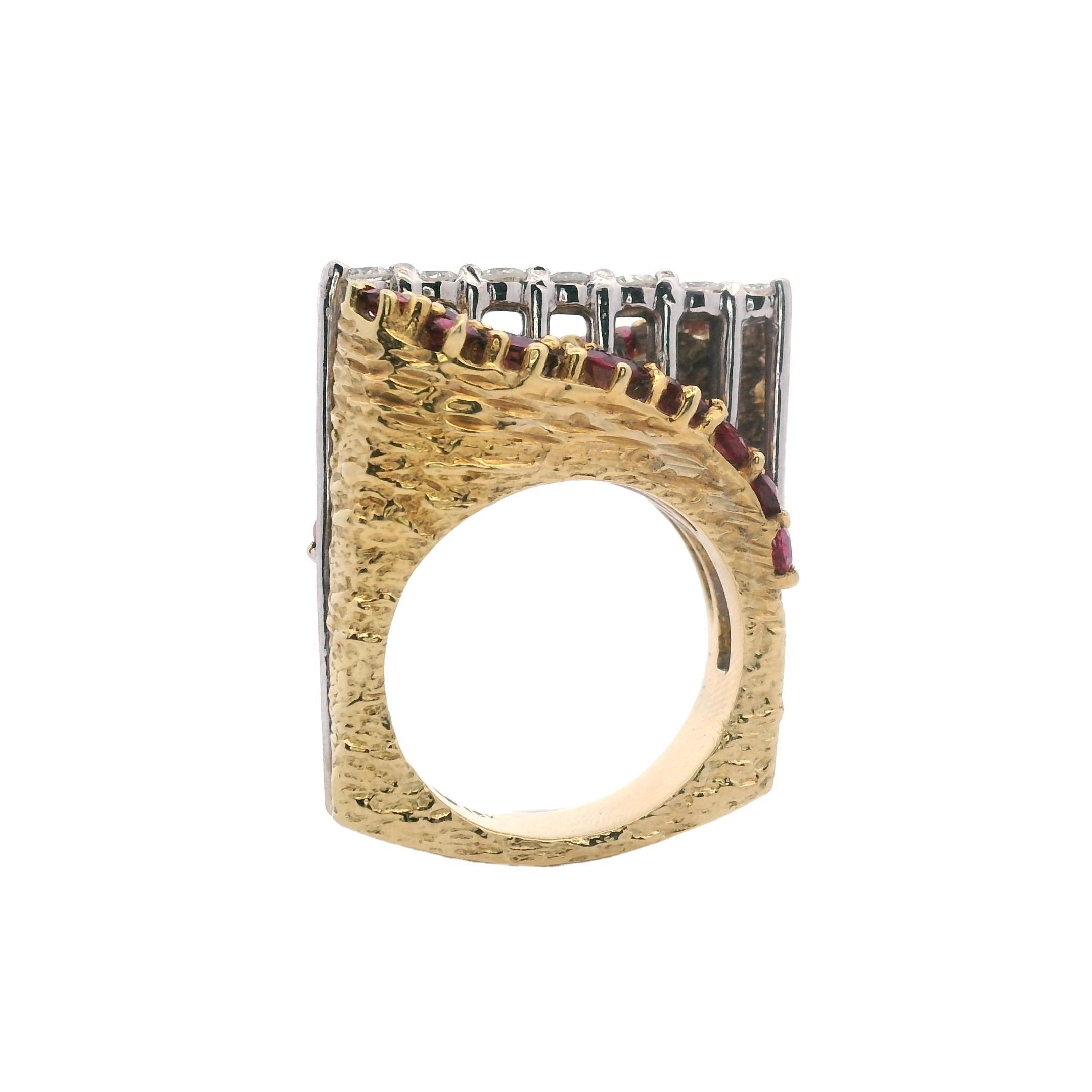 Bague sculpturale en or 18 carats avec diamants et rubis, 1960 en vente 4