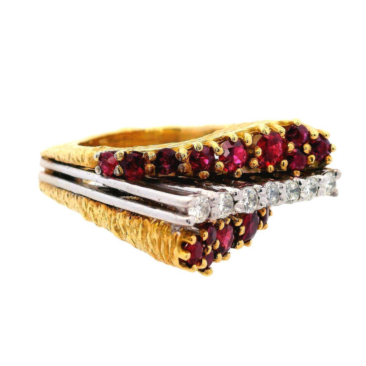 Moderniste Bague sculpturale en or 18 carats avec diamants et rubis, 1960 en vente