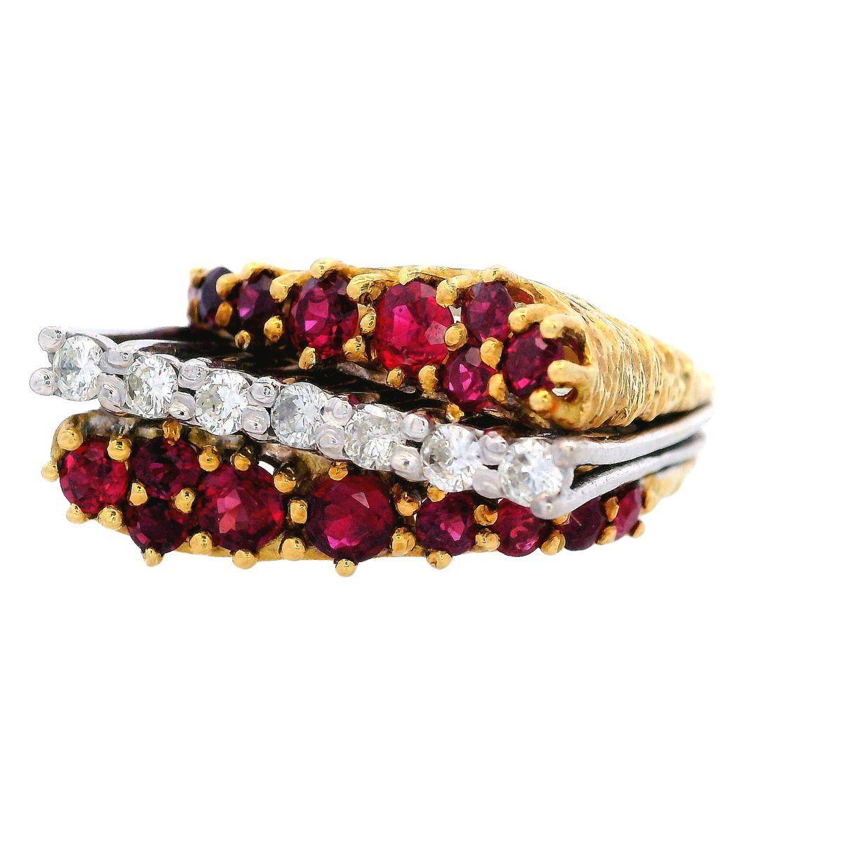 Bague sculpturale en or 18 carats avec diamants et rubis, 1960 Excellent état - En vente à Aventura, FL