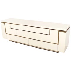 Crédence / buffet sculptural des années 1970 par Jean-Claude Mahey:: laque et laiton