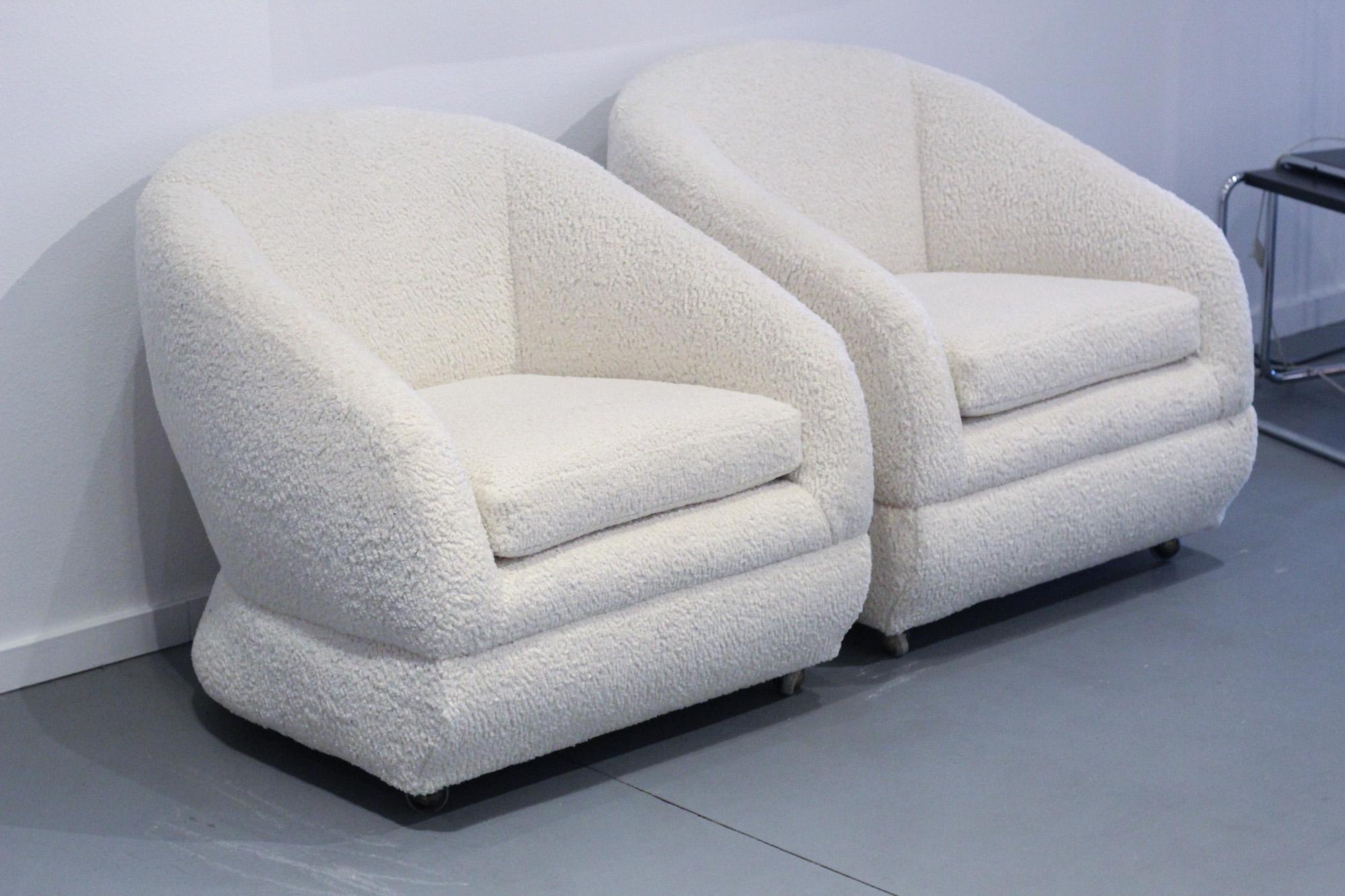 Sculptural 1970s  Lounge Chairs in Boucle In Excellent Condition In San Diego, CA